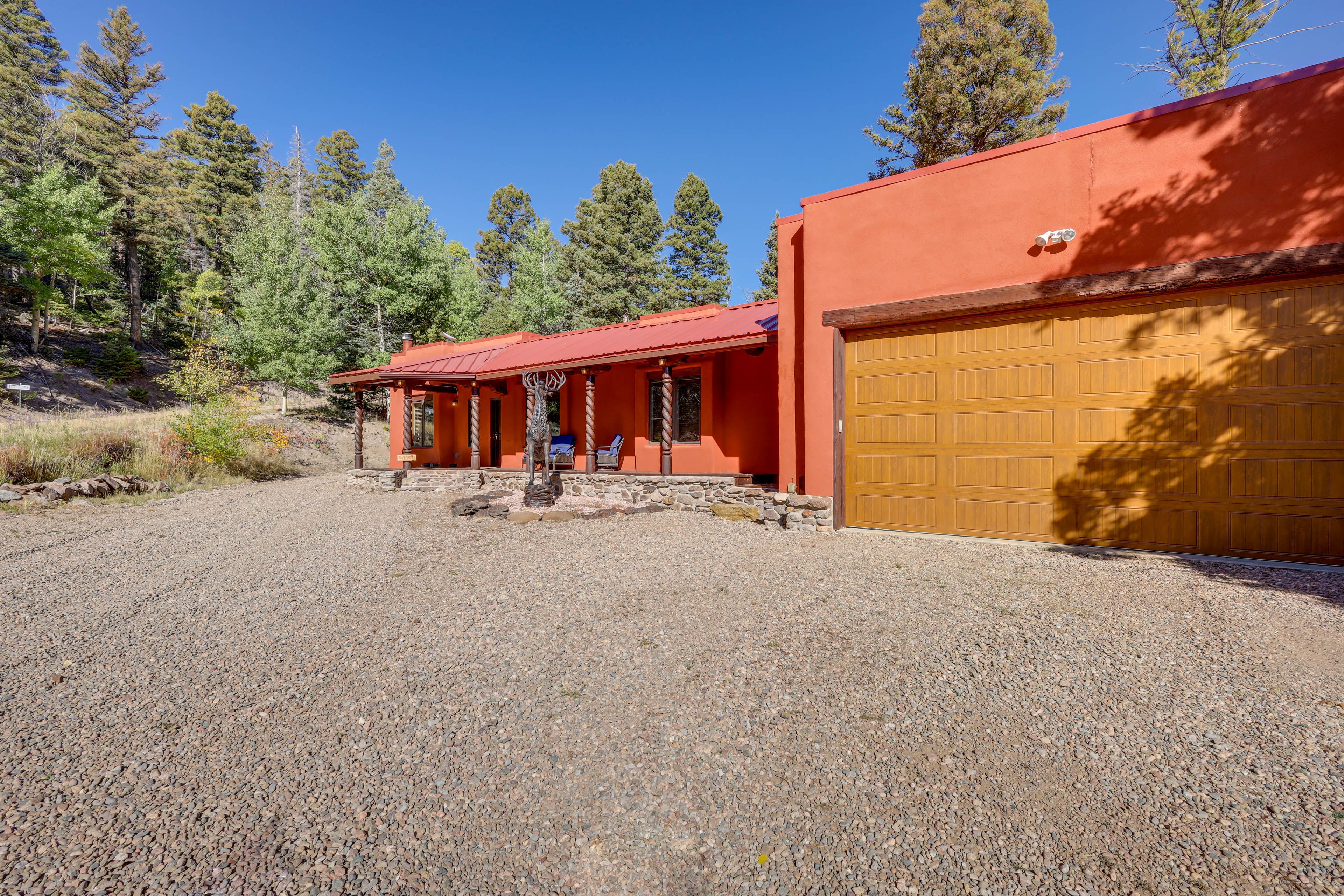 Parking | Garage (2 Vehicles) | Driveway (3 Vehicles) | RV/Trailer Allowed