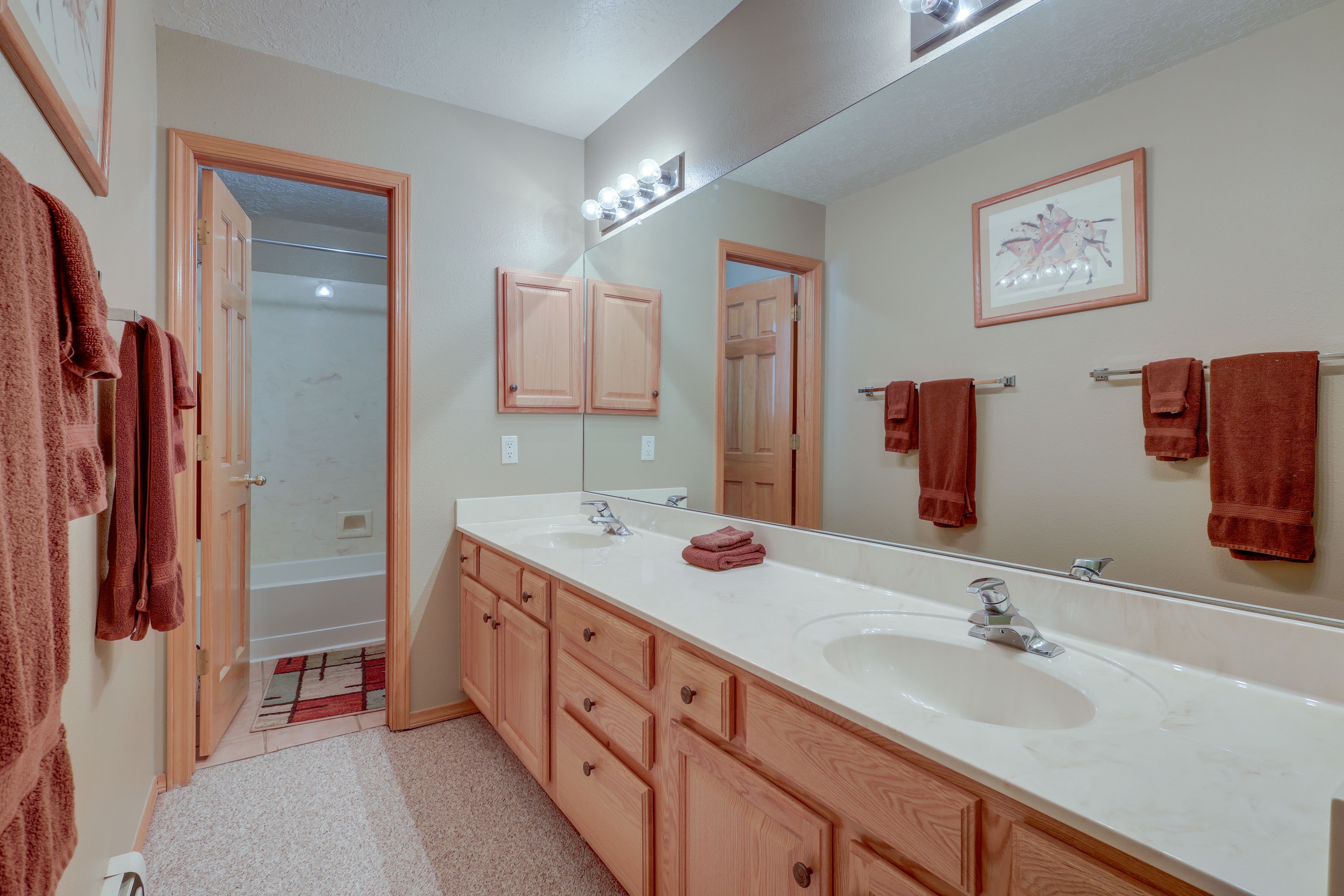 En-Suite Bathroom