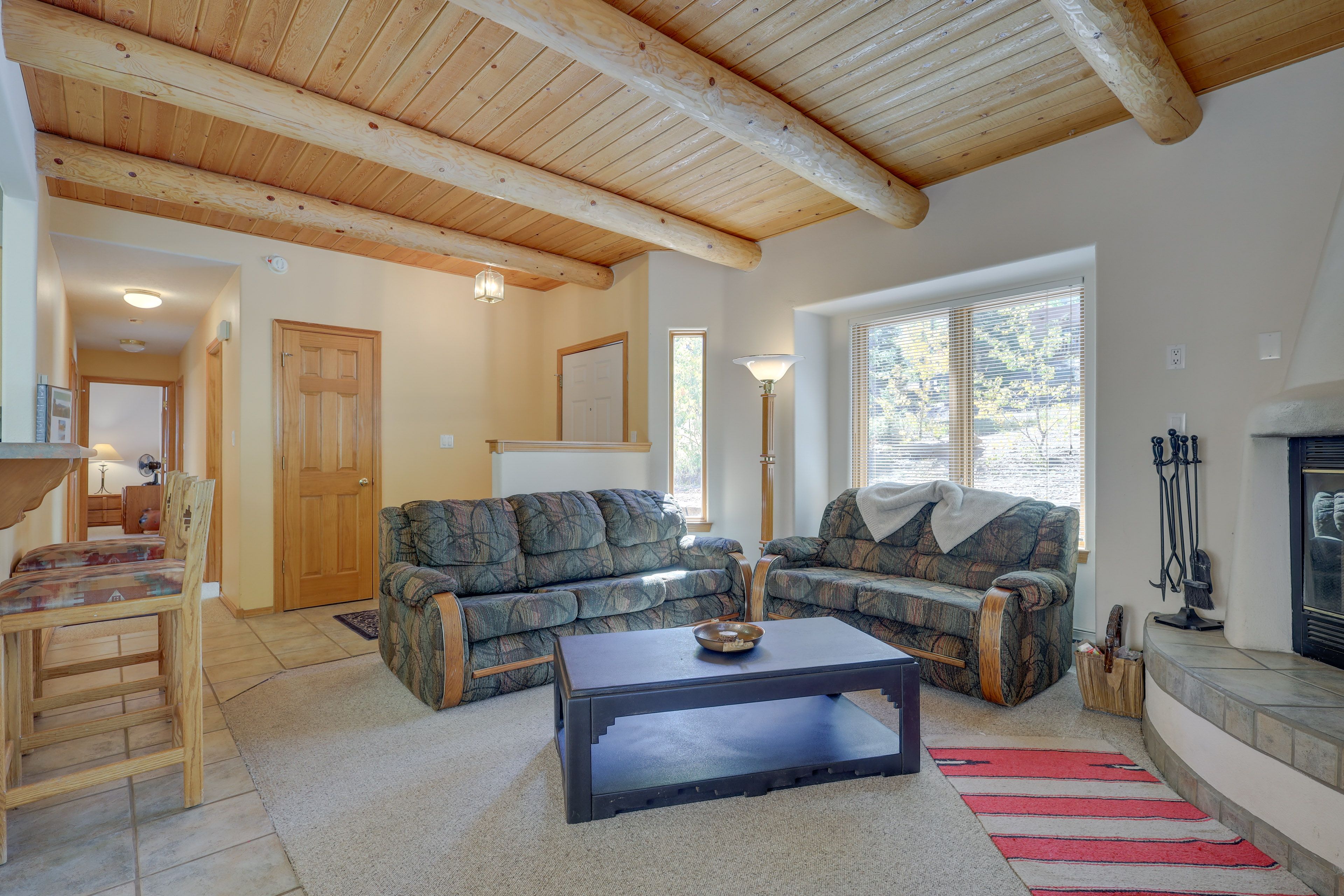 Living Room | Fireplace | Smart TV