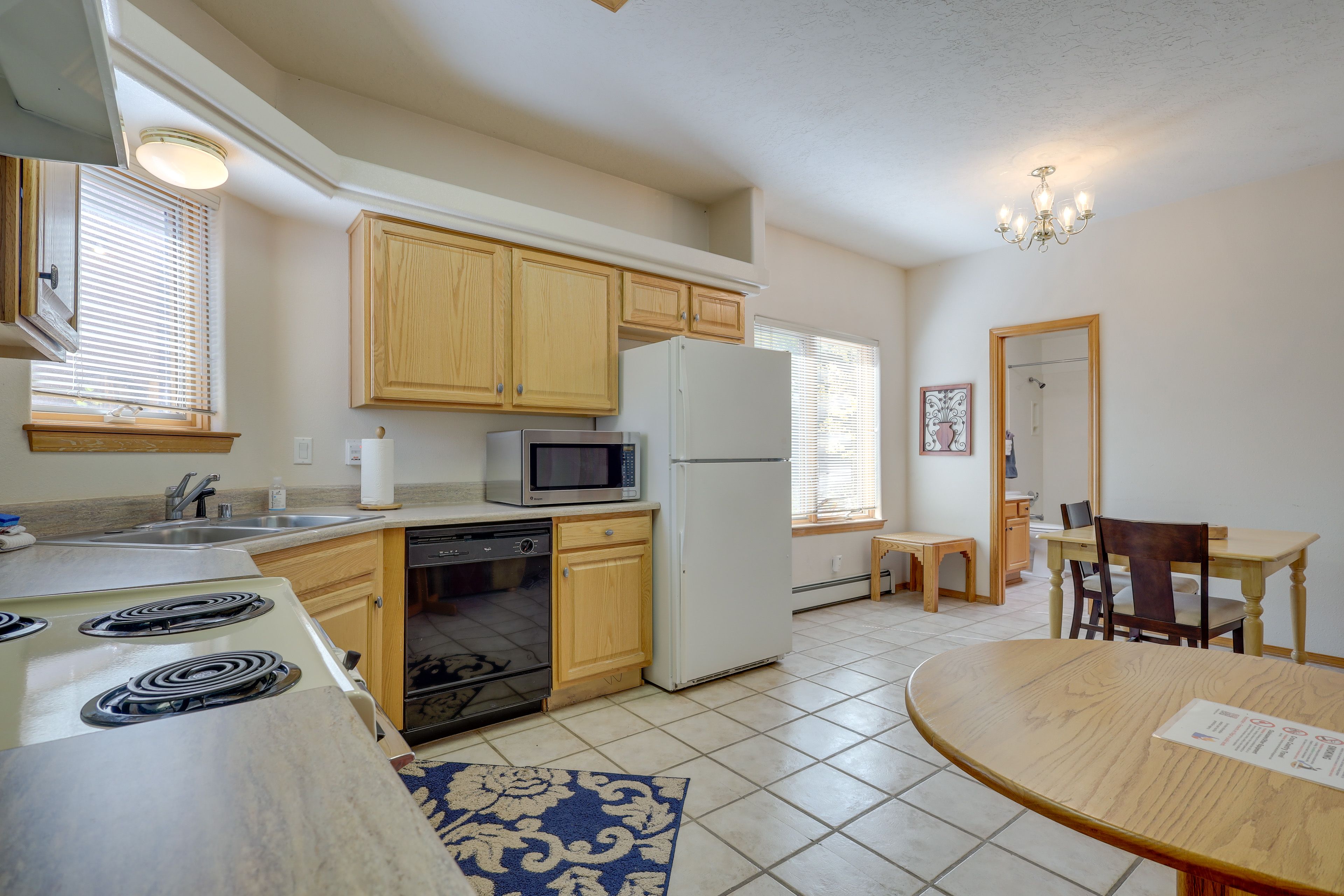 Kitchen | Dining Area | Dishwasher