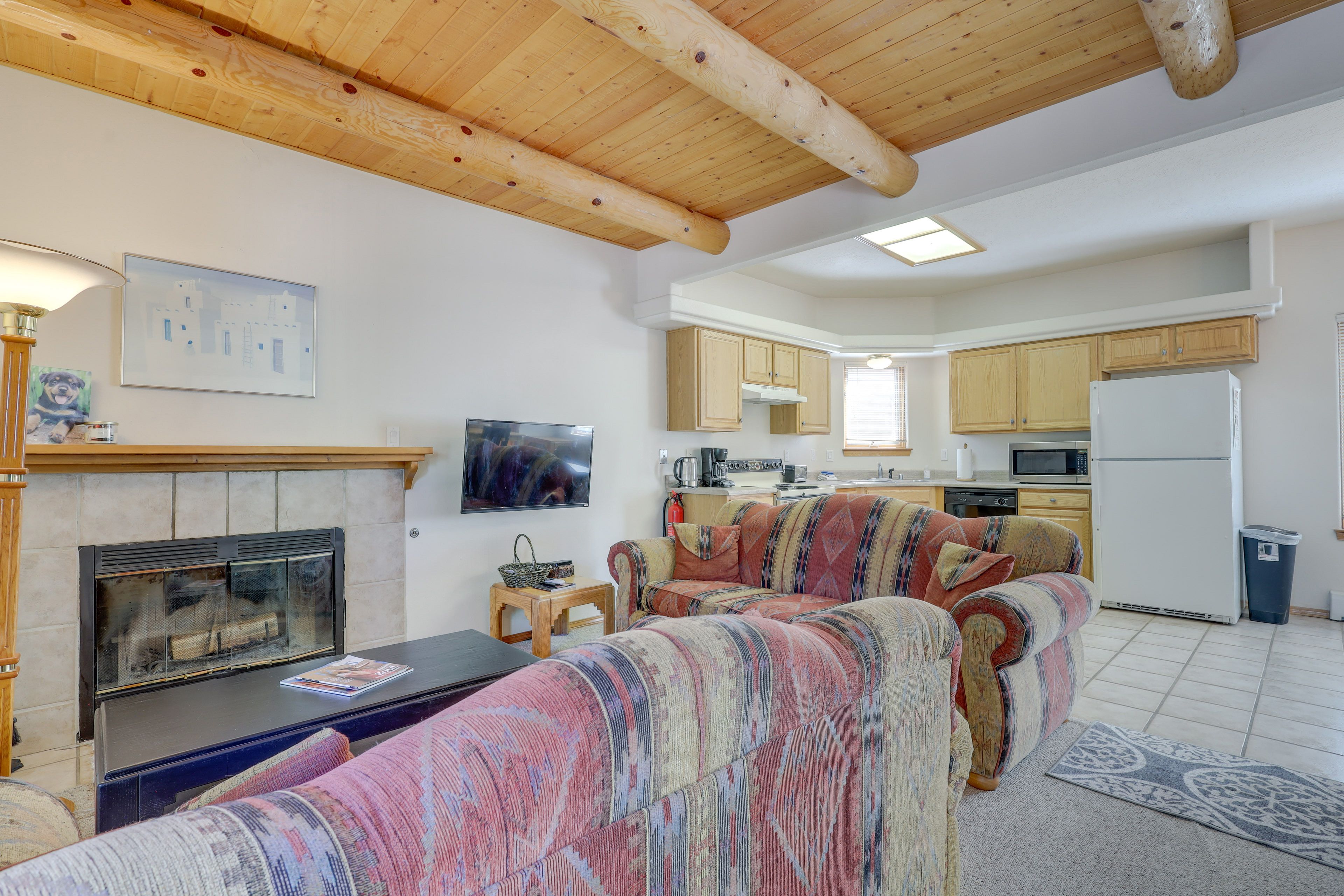 Living Room | Fireplace | Smart TV