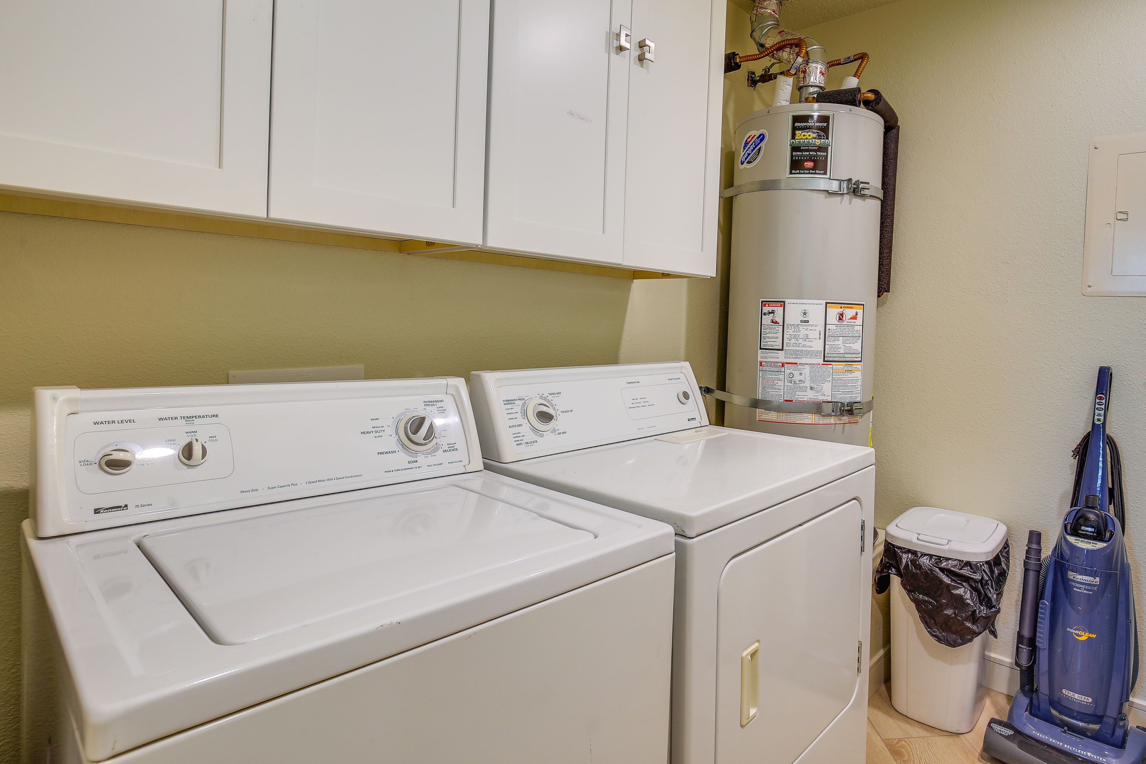 Laundry | Detergent Provided