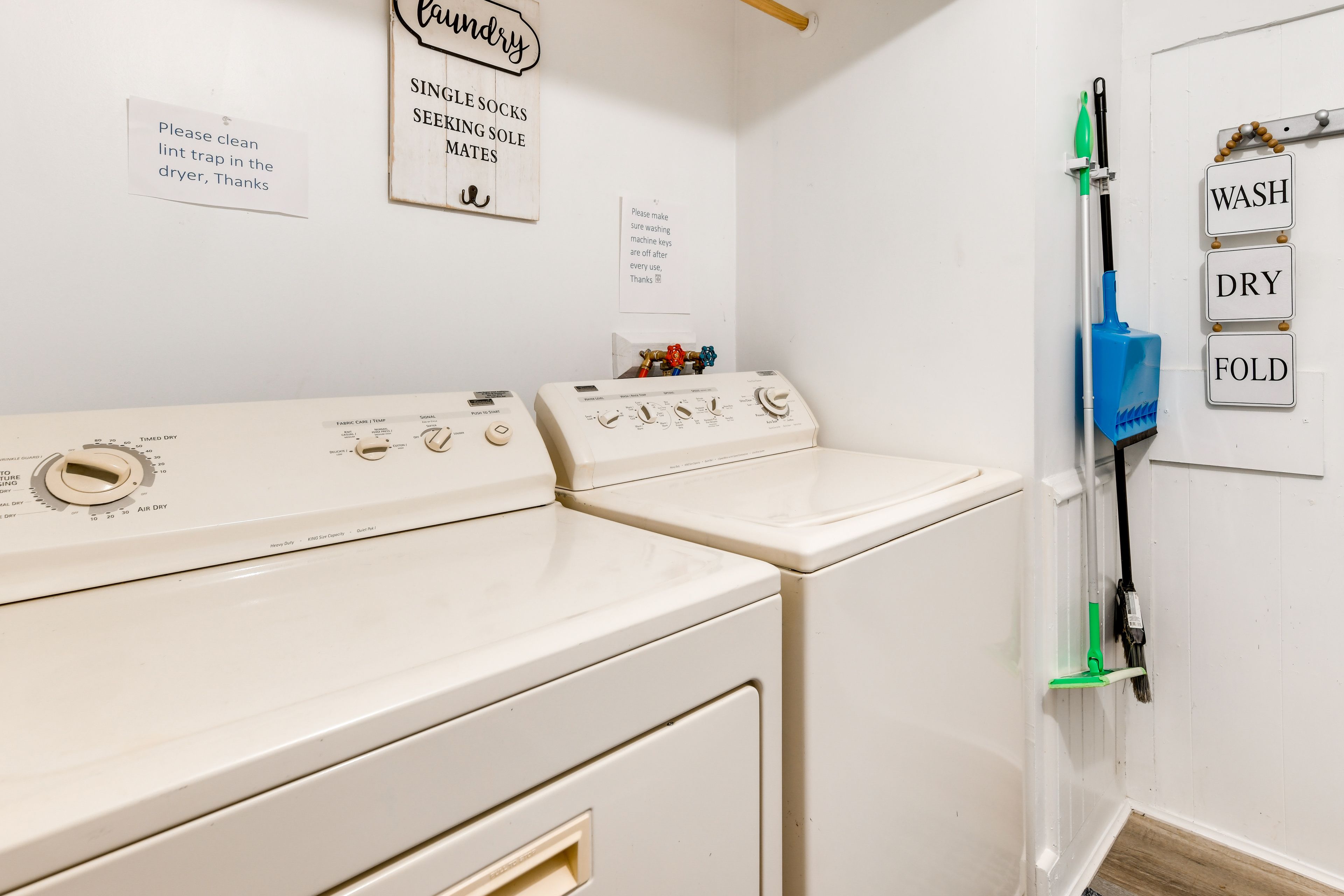 Laundry Area | Washer/Dryer | Hangers | Iron/Board | Trash Bags/Paper Towels