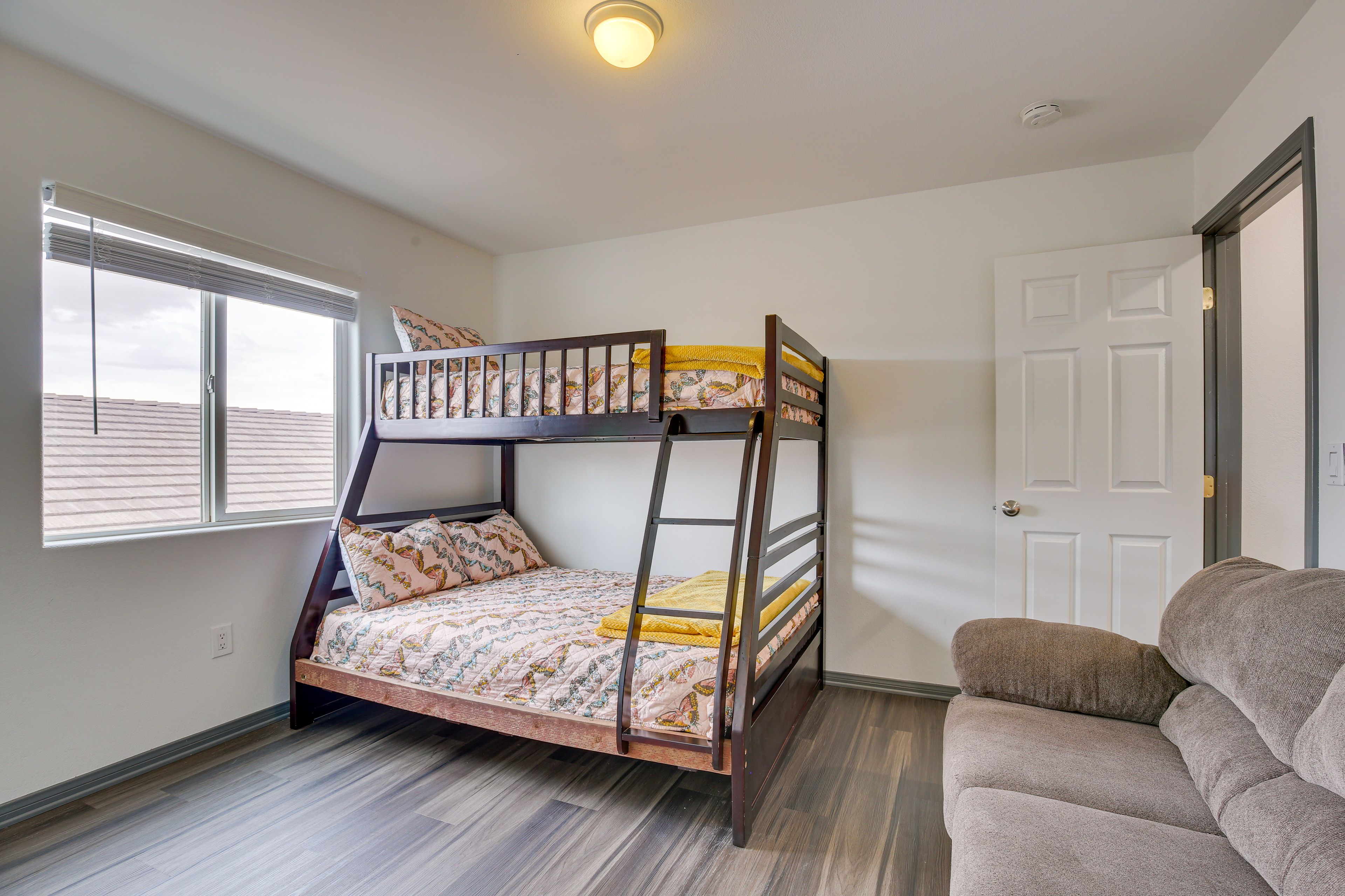 Bedroom 3 | Twin/Full Bunk Bed | Queen Sleeper Sofa