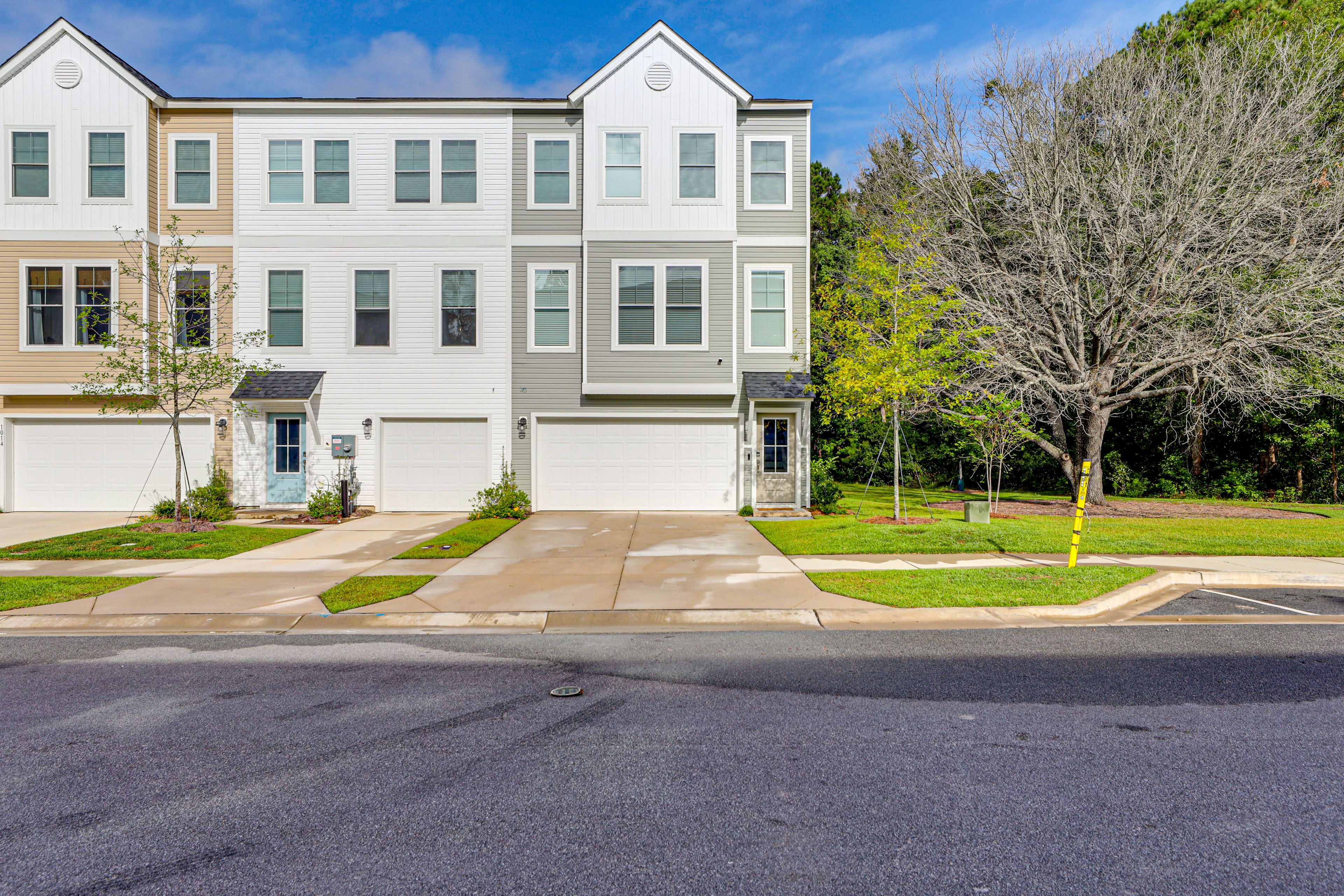 Exterior | Self Check-In | 5 Mi to Park Circle