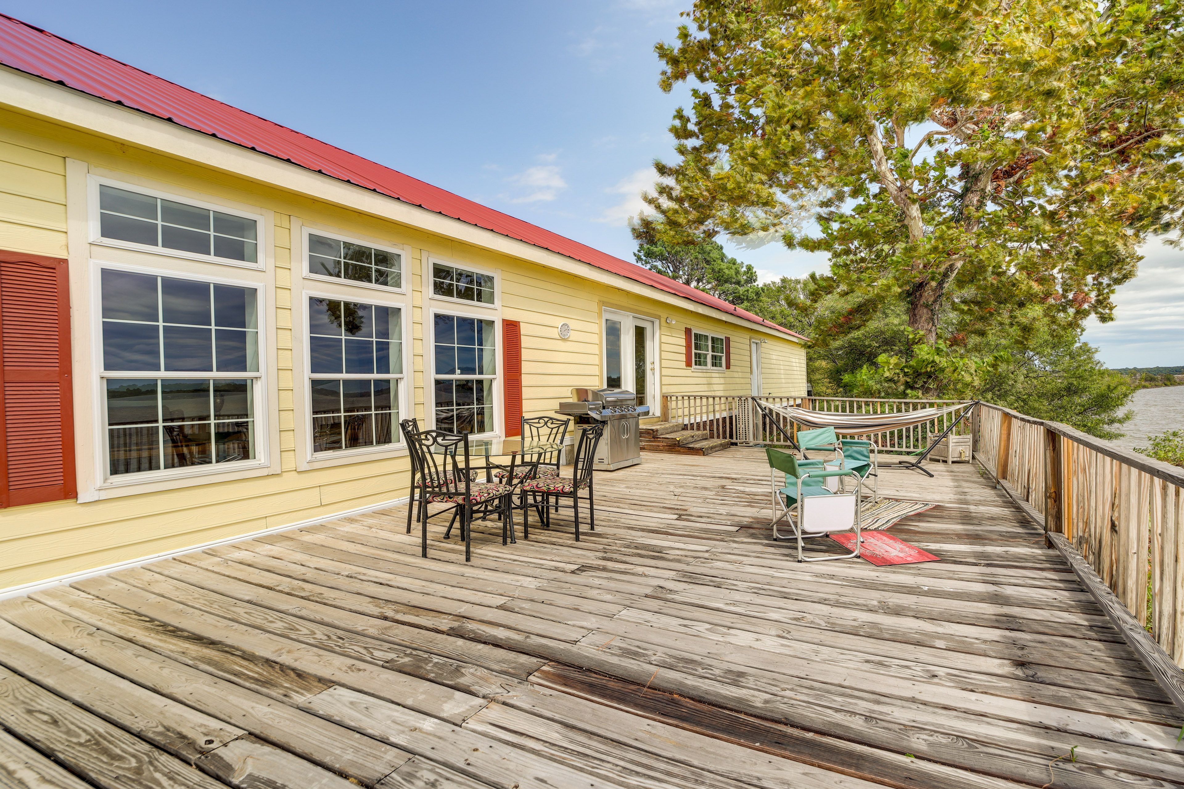 House Exterior | Furnished Deck | Dining Area | Gas Grill | Lake Views
