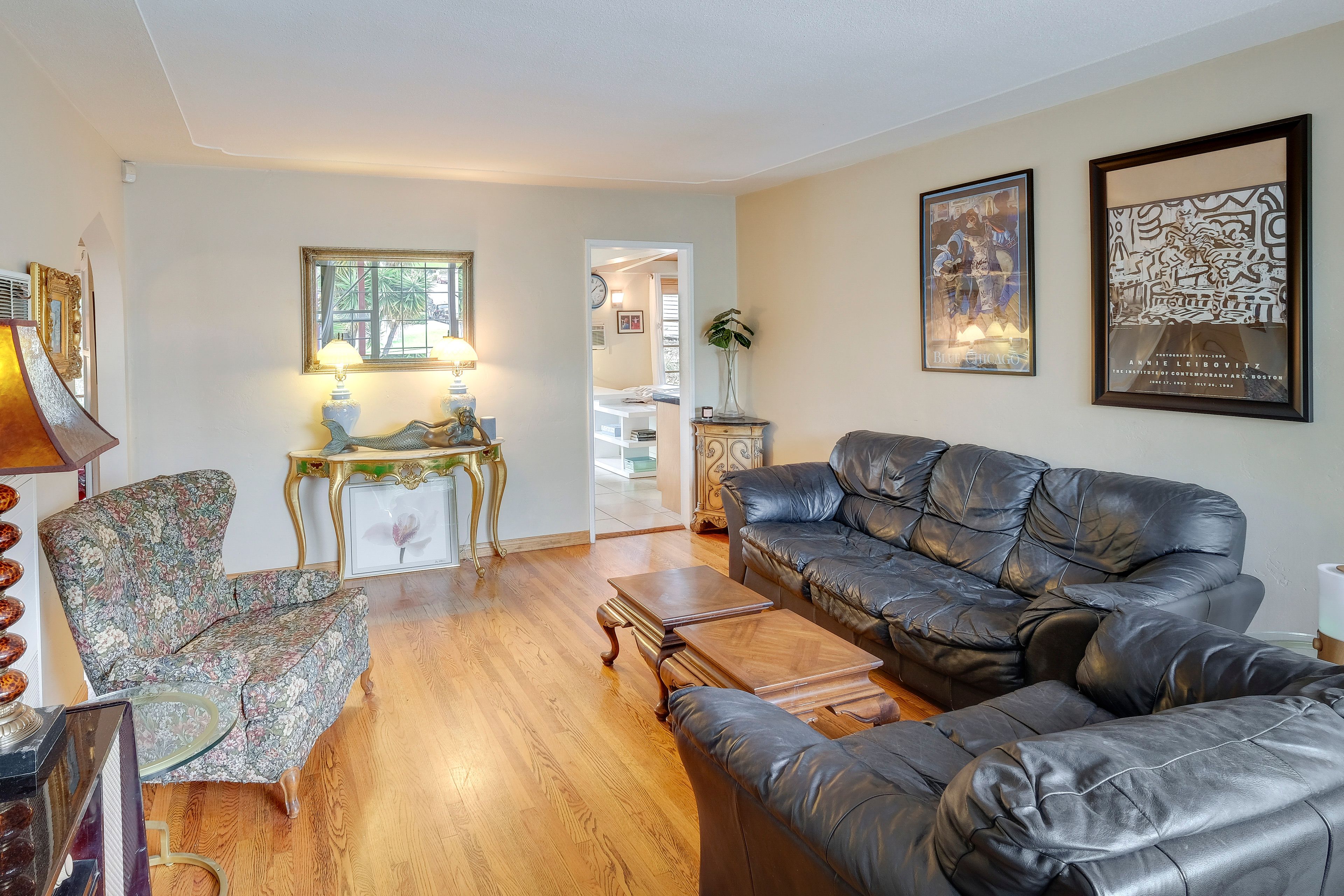 Living Room | Free WiFi | Window A/C Units