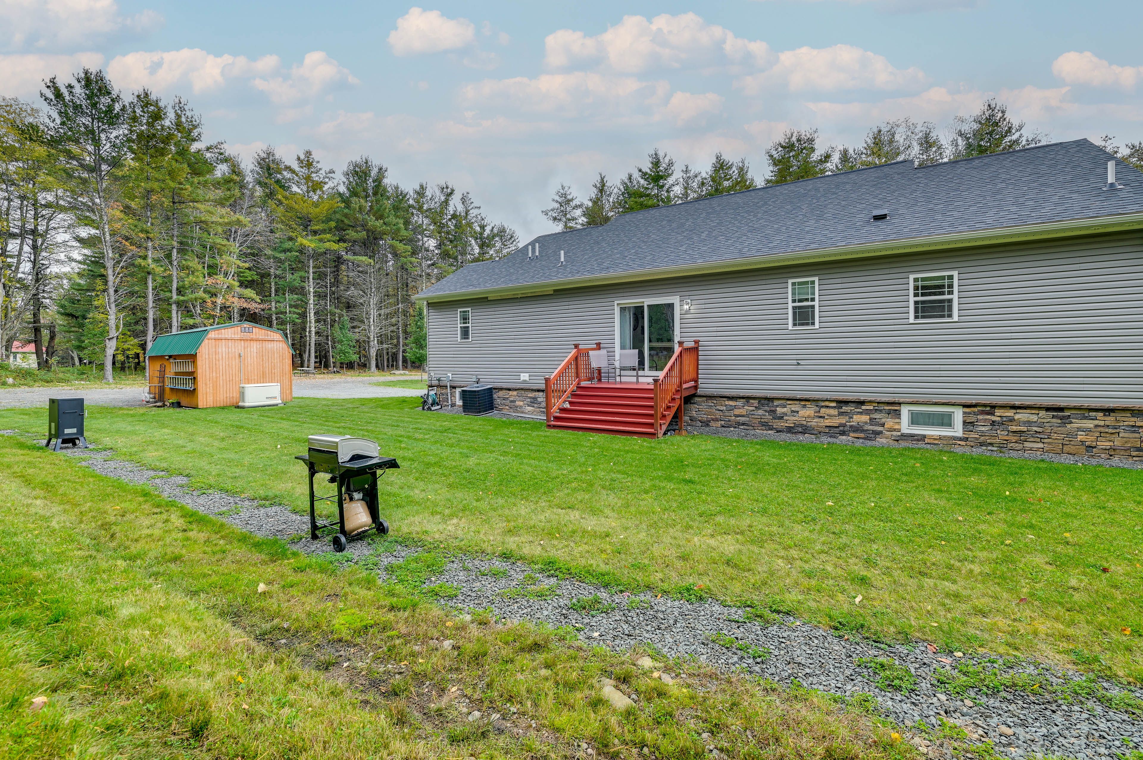 Yard | Gas Grill (Propane Provided)