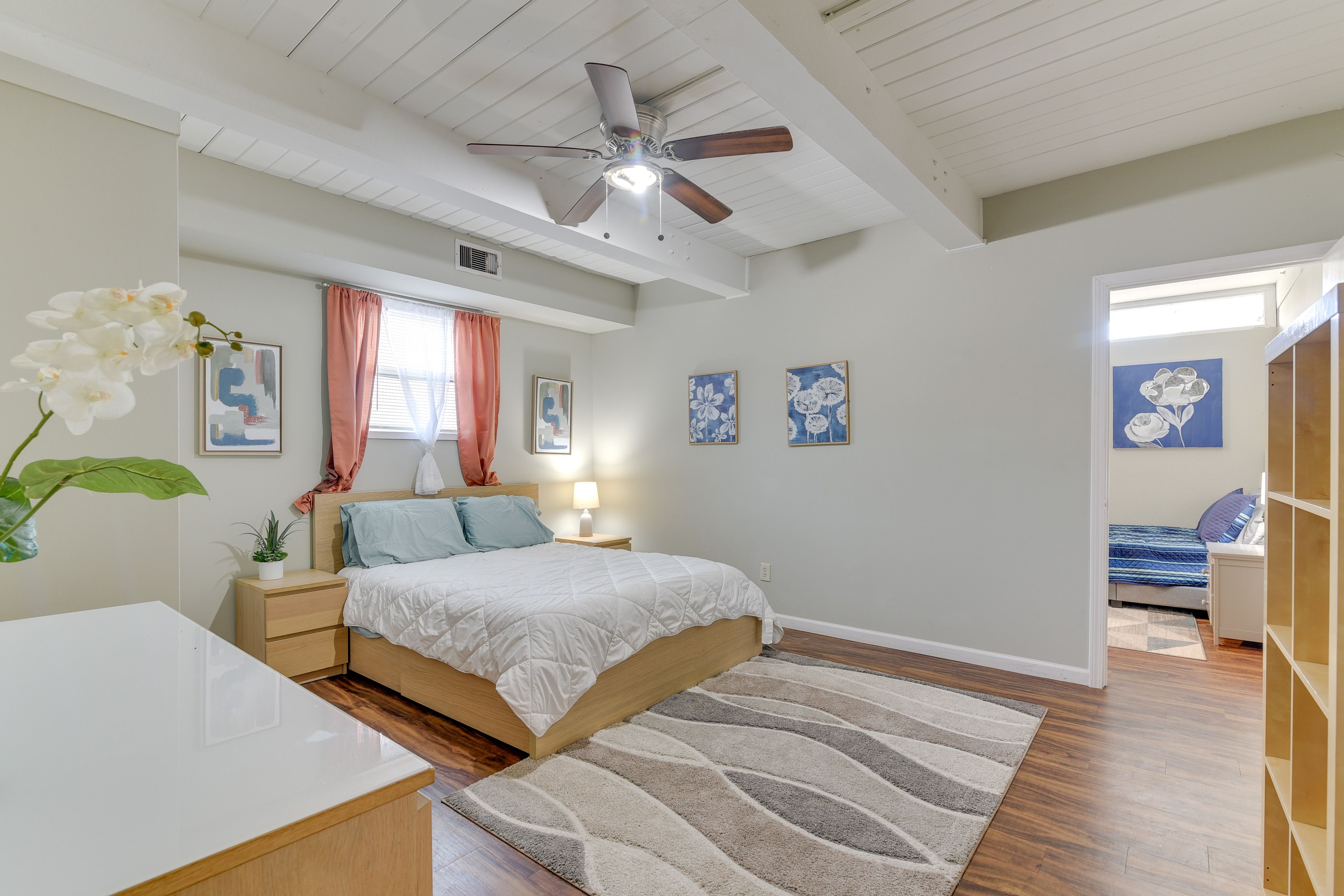 Bedroom 1 | Queen Bed | Linens Provided