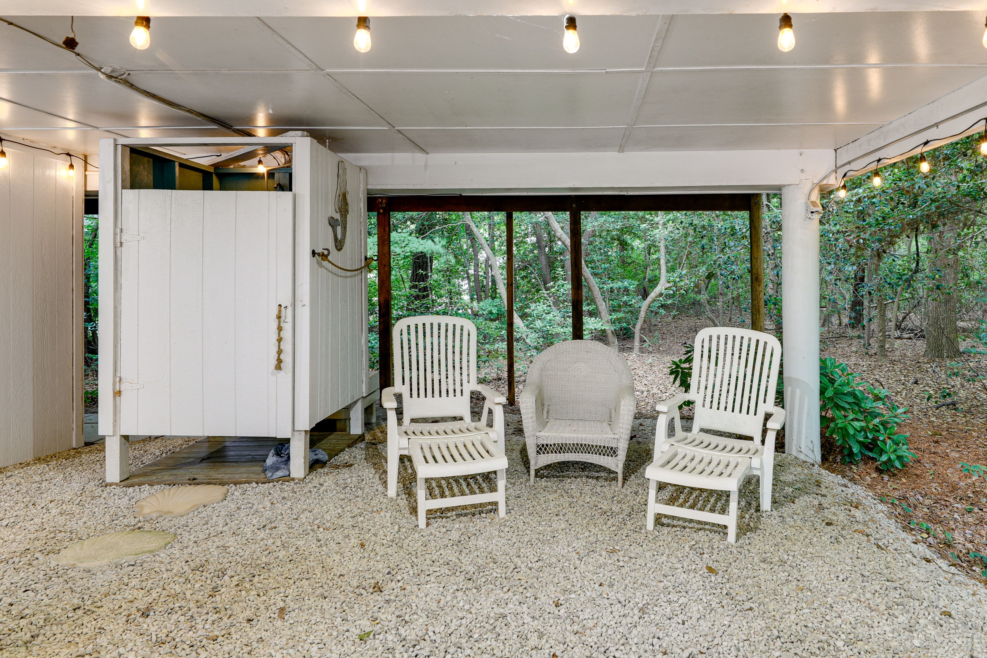 Covered Patio | Outdoor Shower