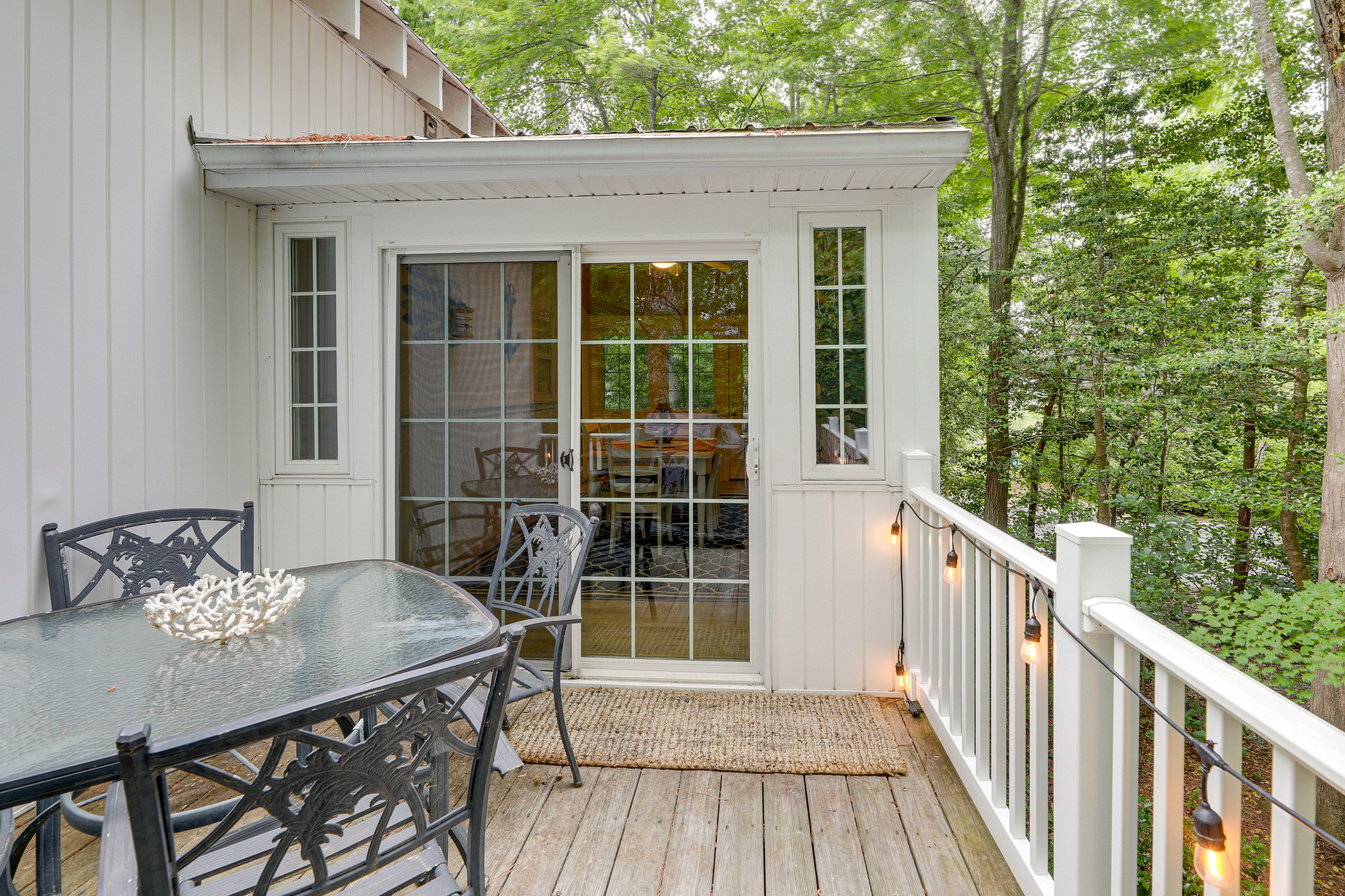 Furnished Deck | Outdoor Dining | Gas Grill