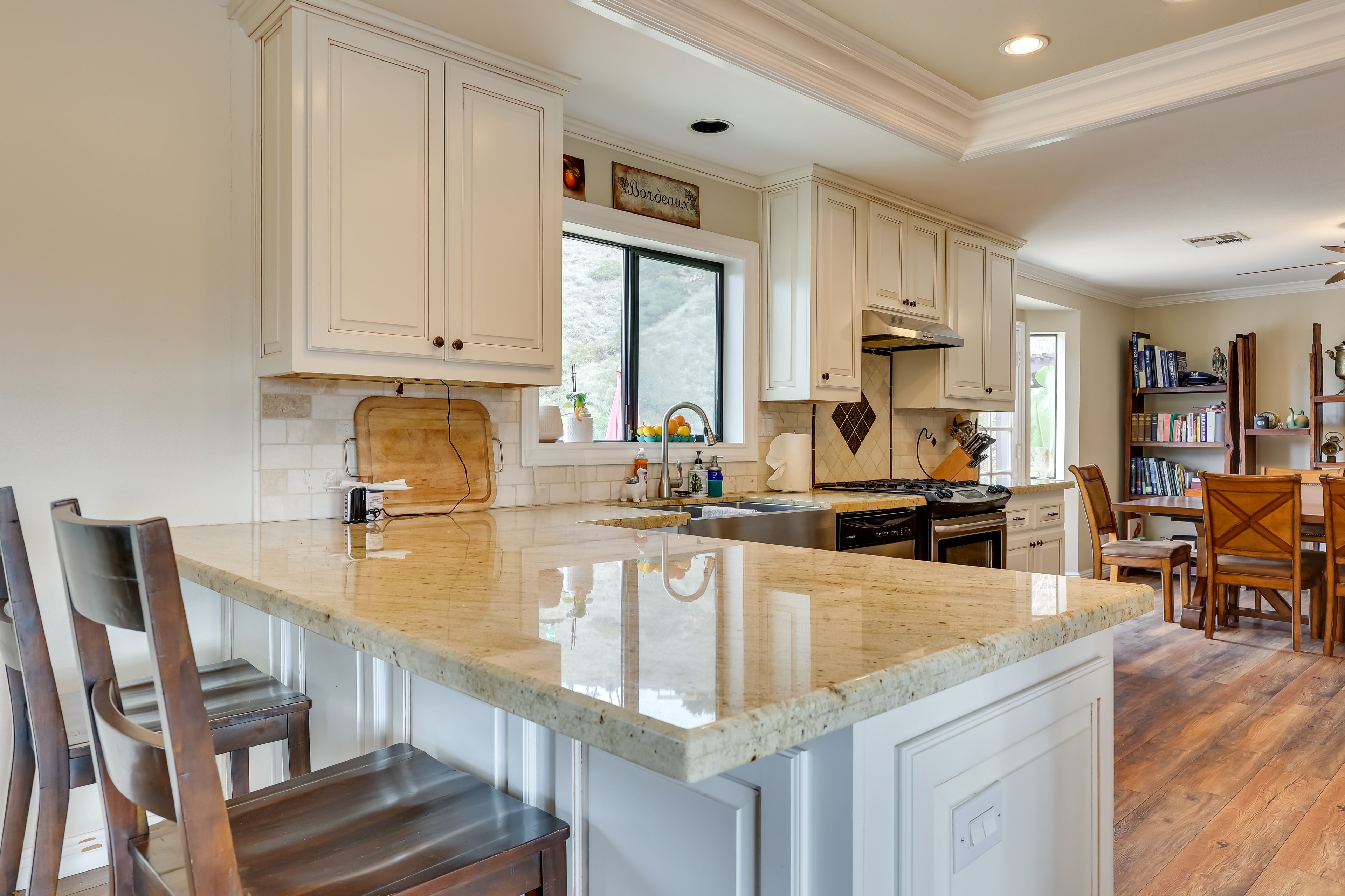 Breakfast Bar