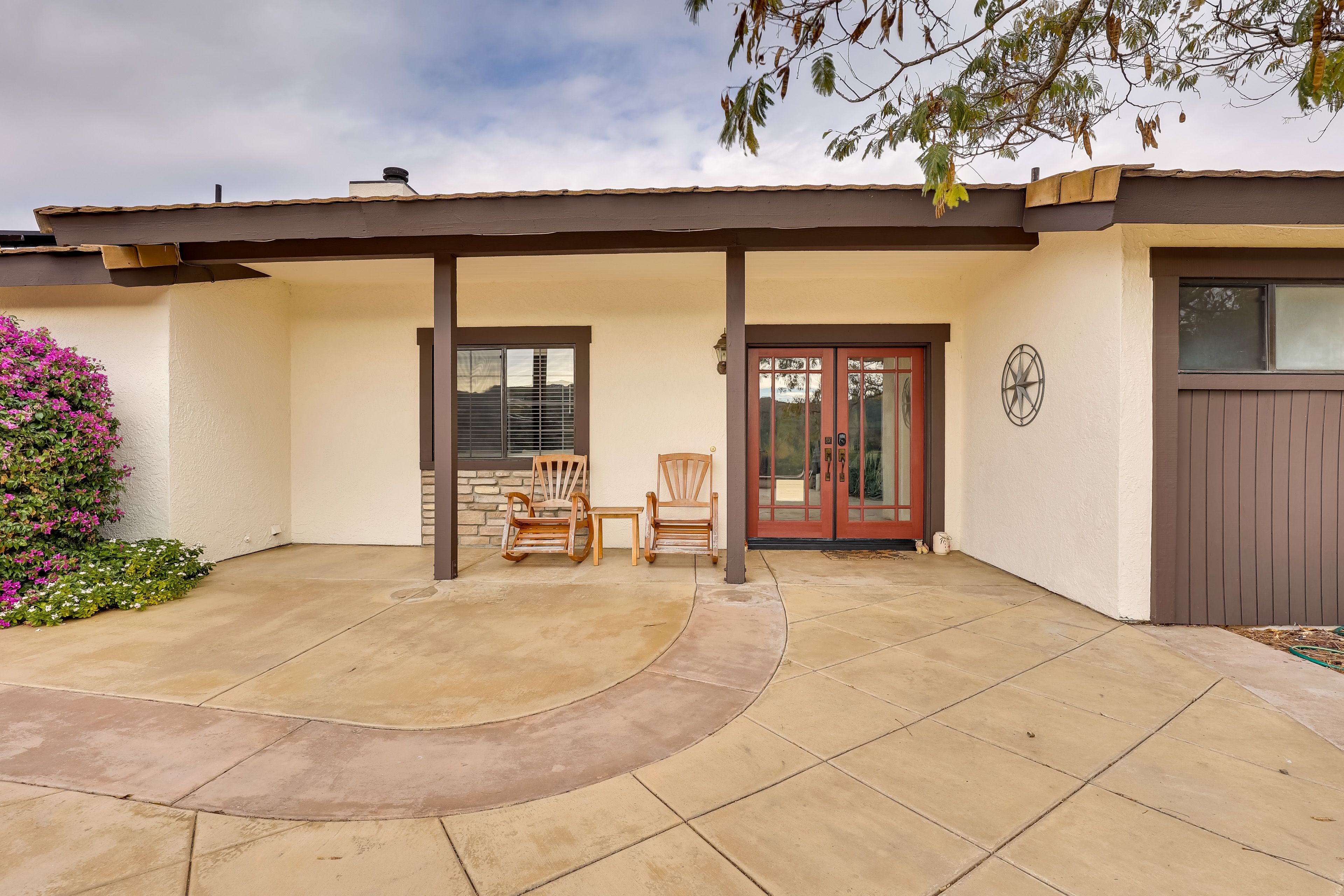 House Exterior | Covered Porch