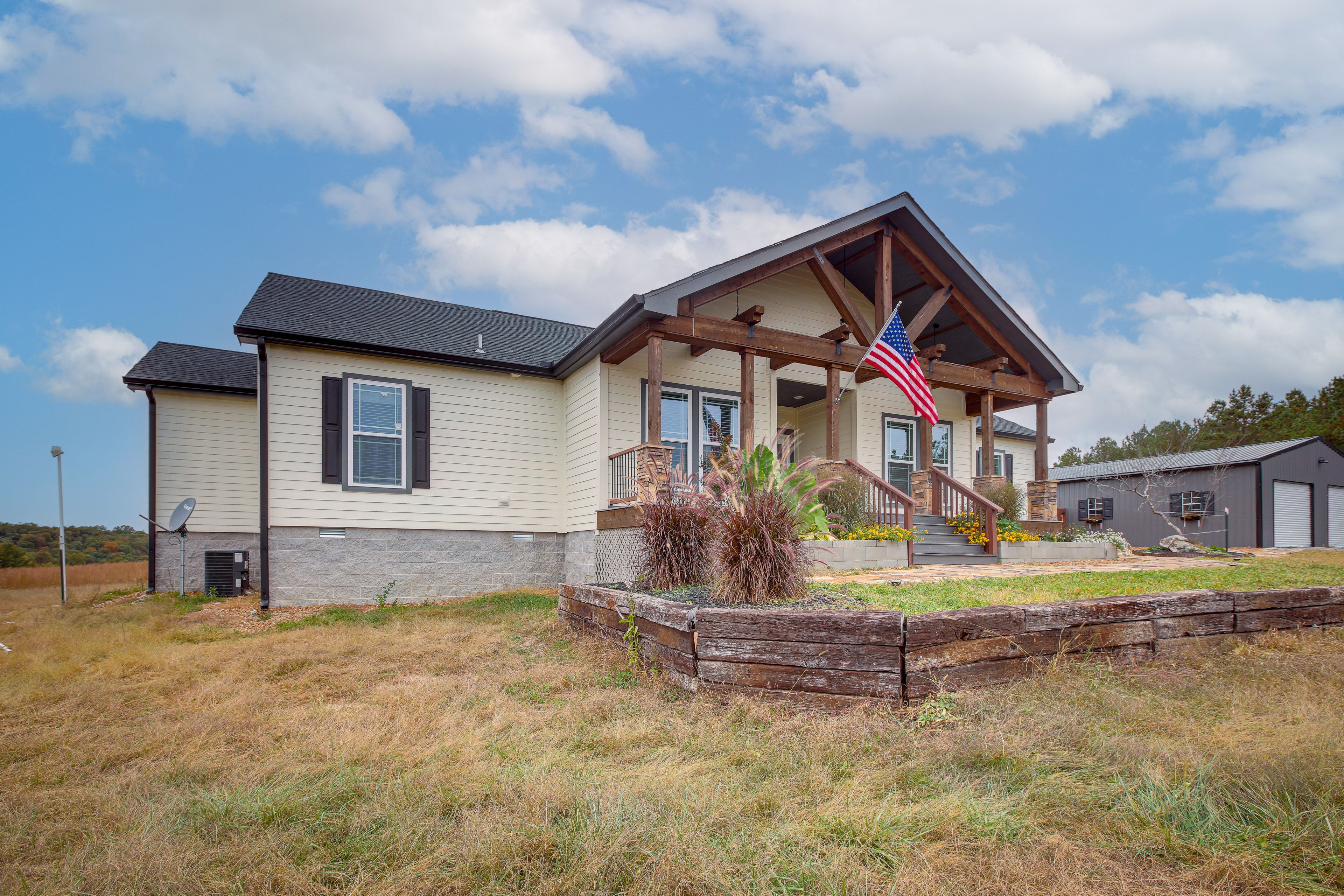 Single-Story House | Self Check-In | 13 Mi to Cumberland Mountain State Park