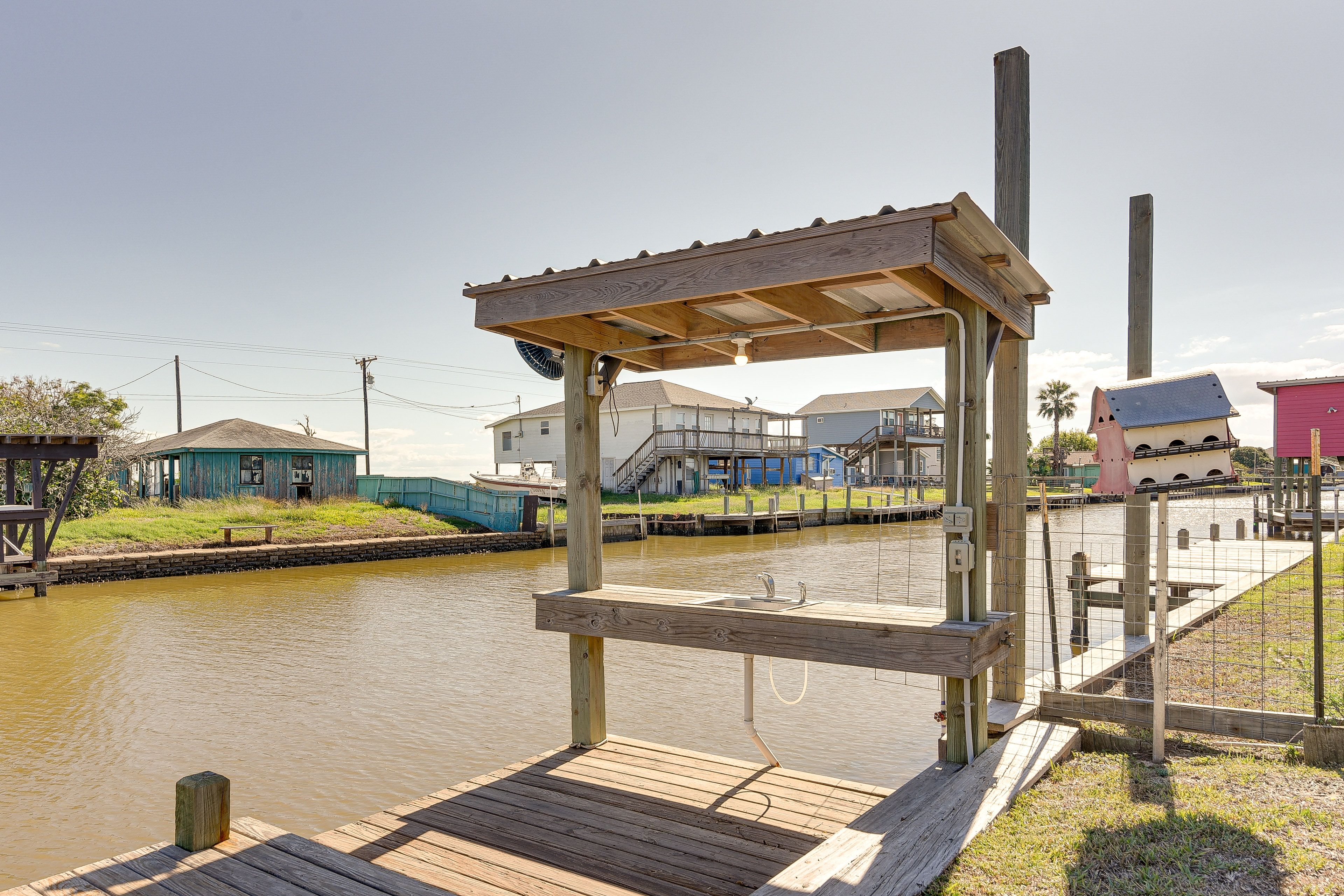 Private Boat Dock | Kayaks Provided