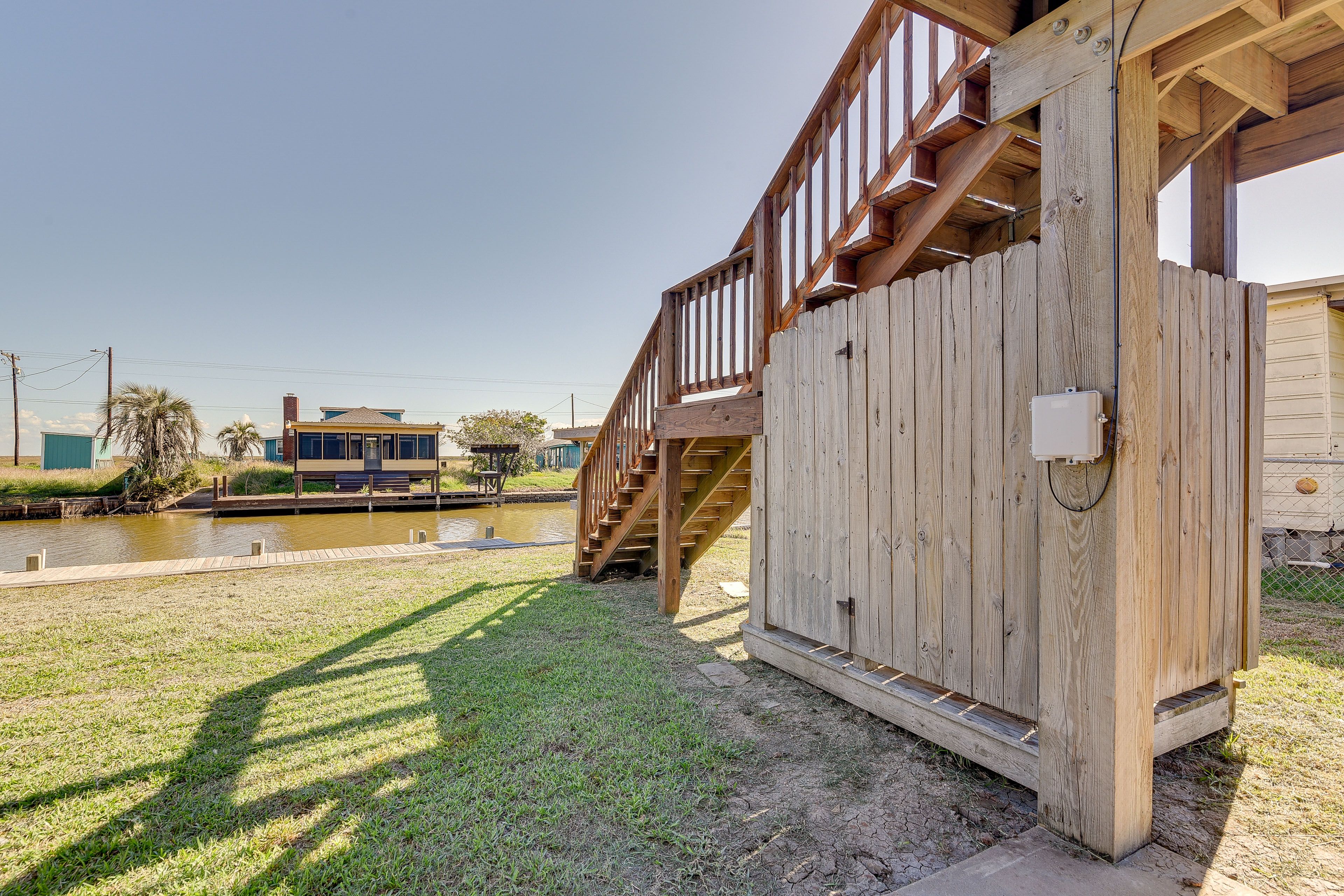 Private Yard | Pet Friendly w/ Fee