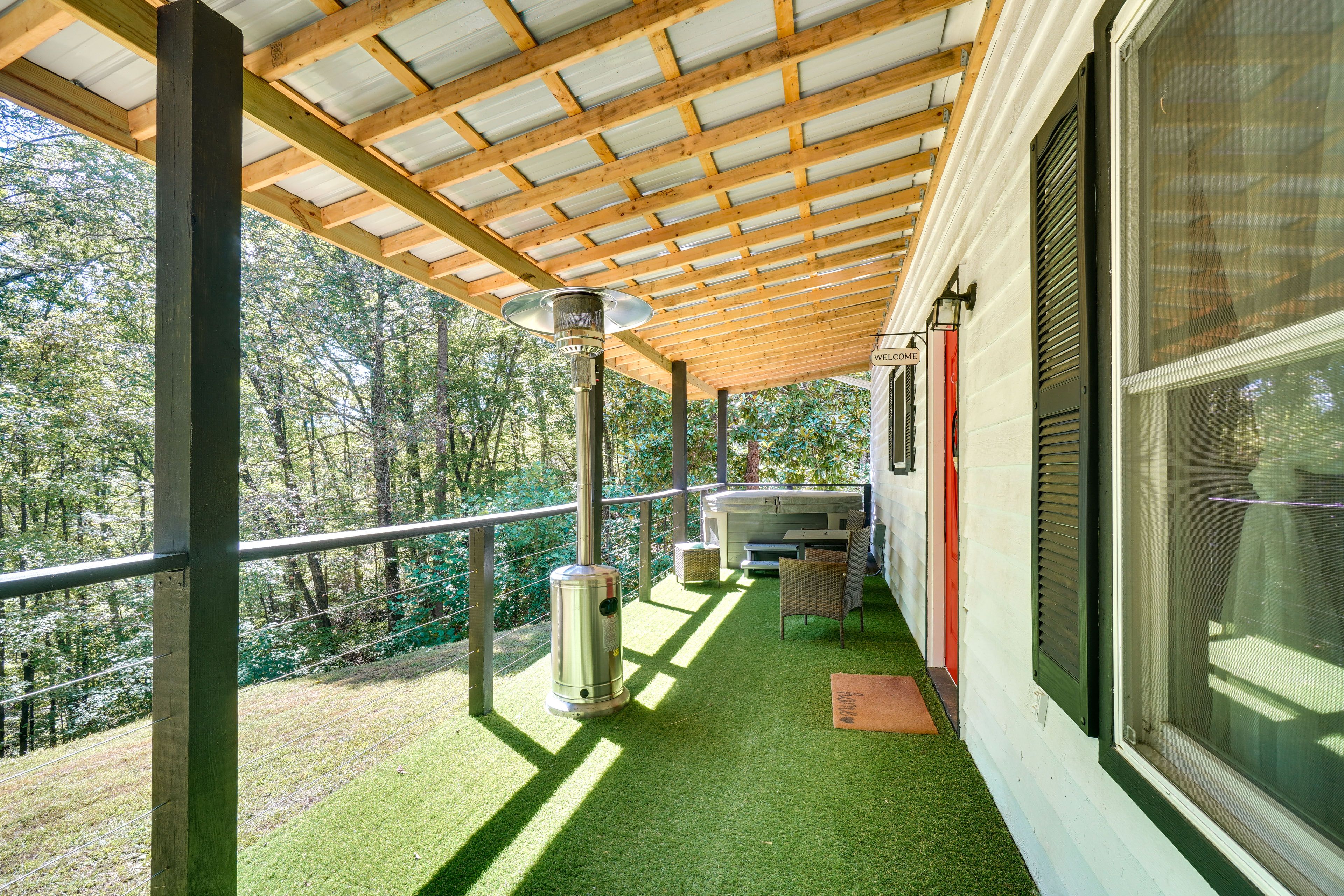 Covered Deck | Electric Heater | Hot Tub