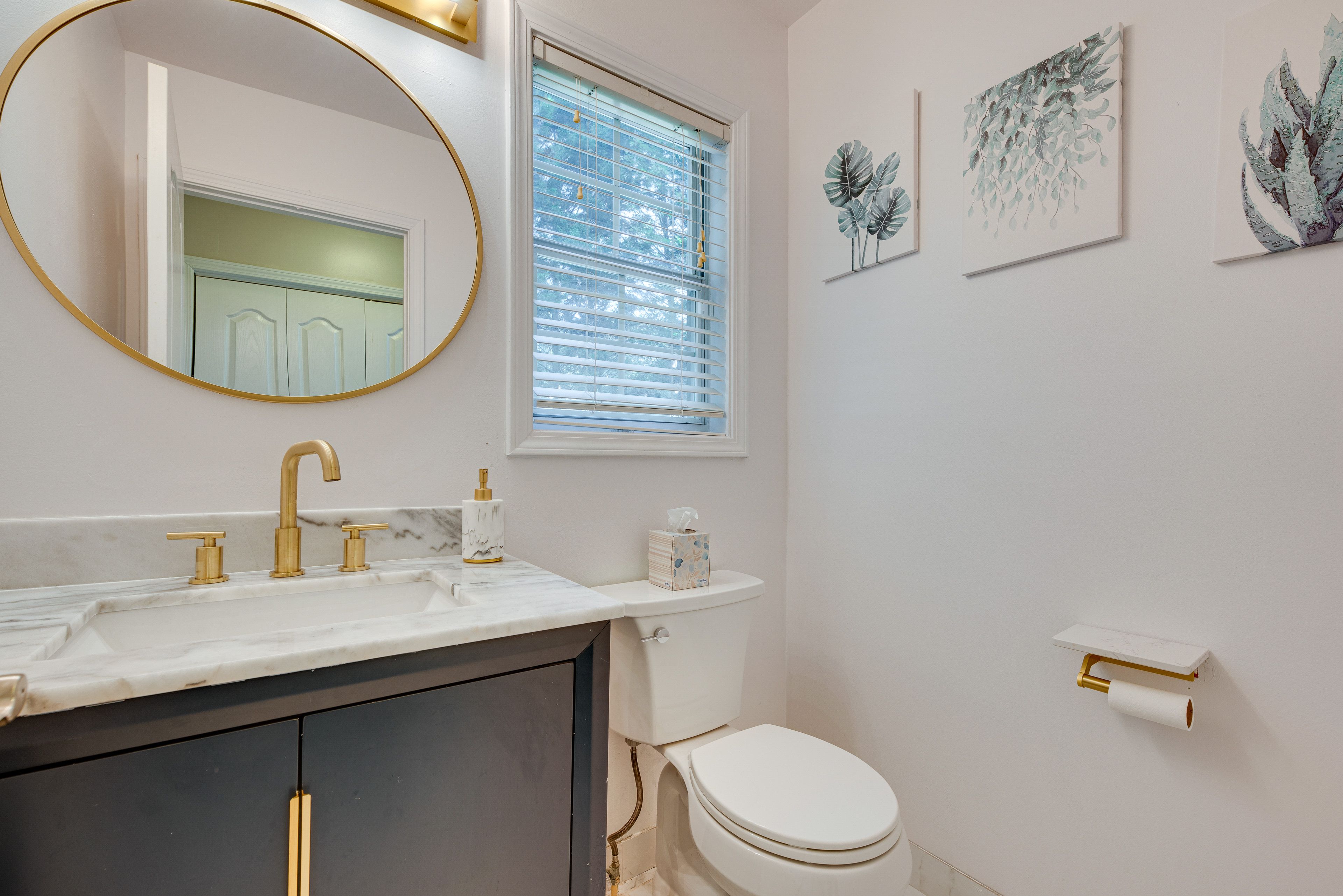 Half Bath | 1st Floor