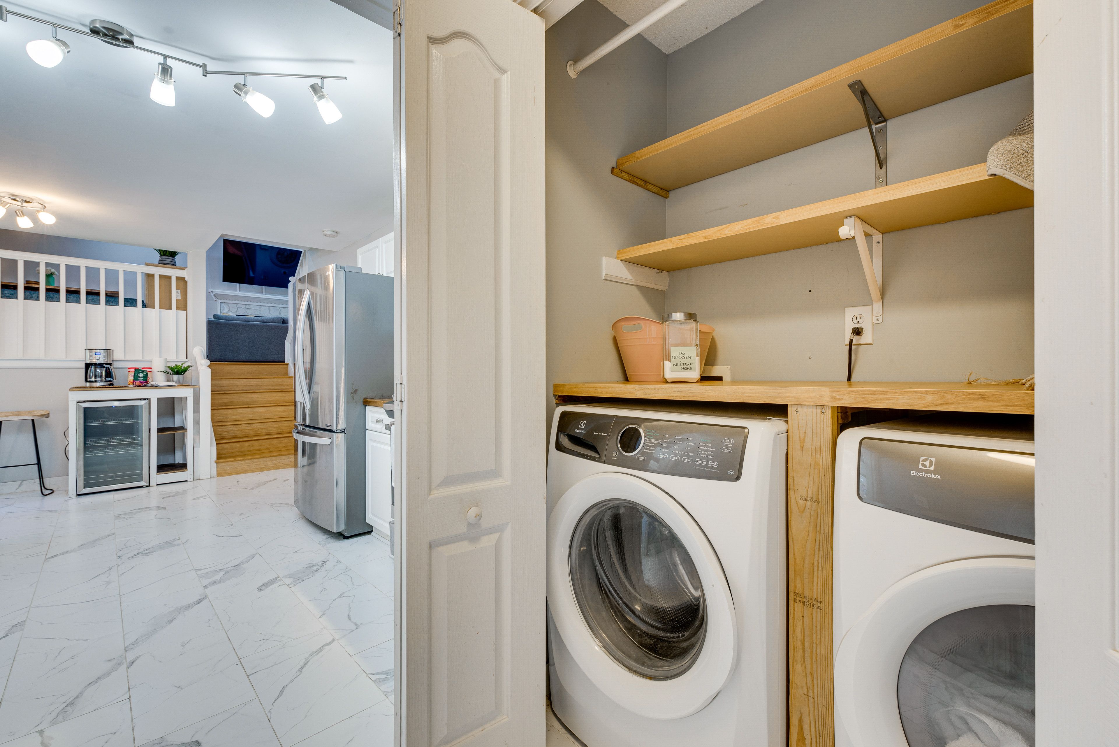 Washer & Dryer