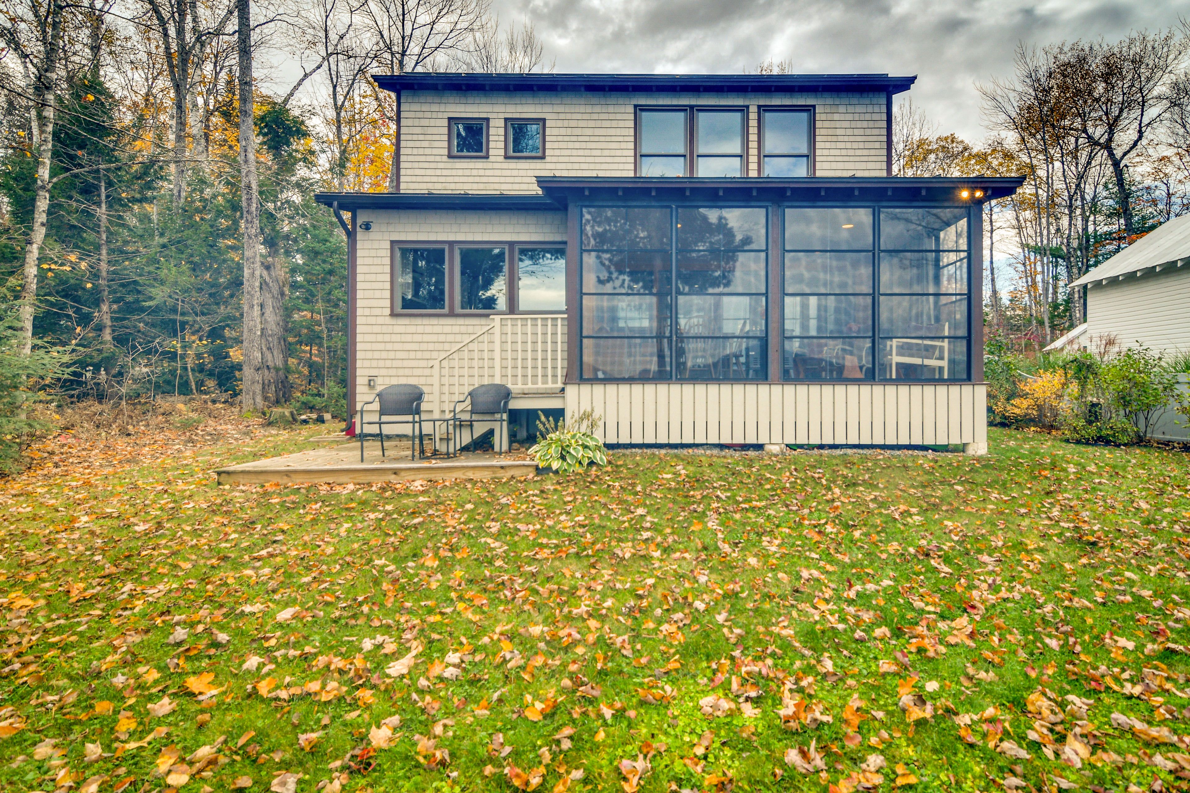 Back Exterior | Small Deck