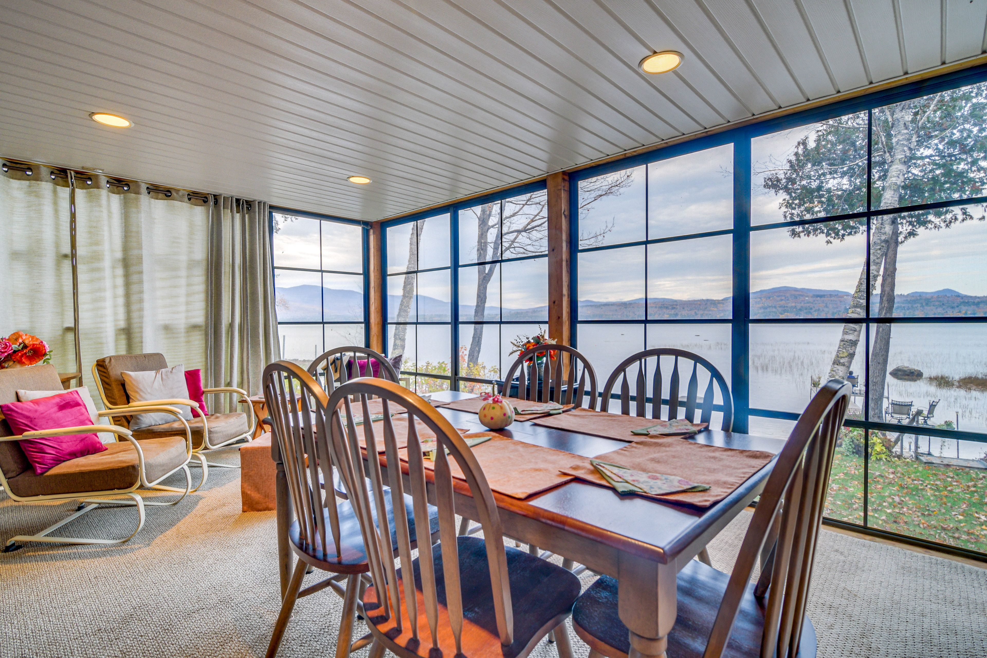 Sunroom | Dining Area | Dishware & Flatware Provided | Central A/C & Heating