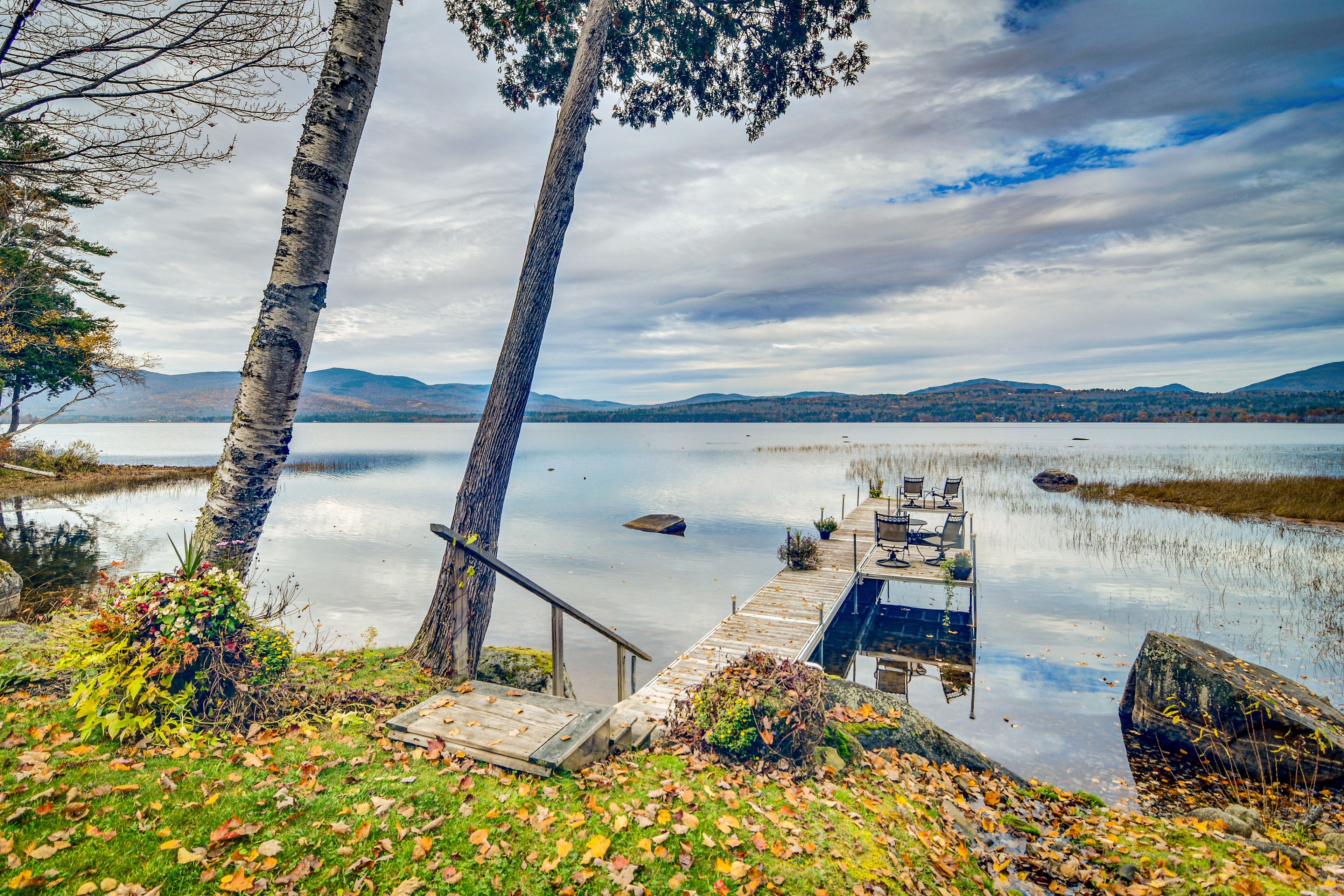 Lakefront Location | Private Boat Dock & Kayaks (May-September)
