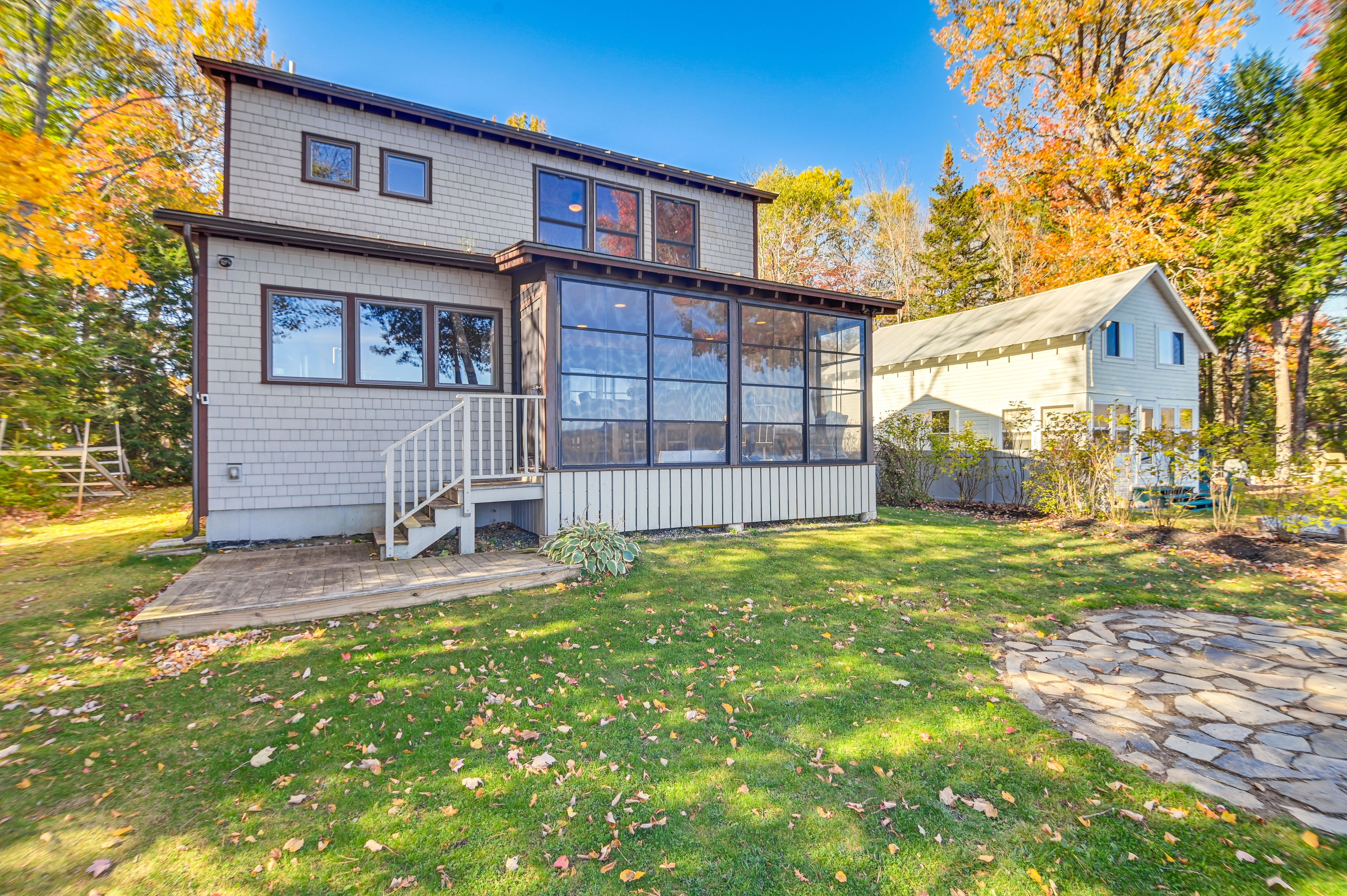 Back Exterior | Small Deck