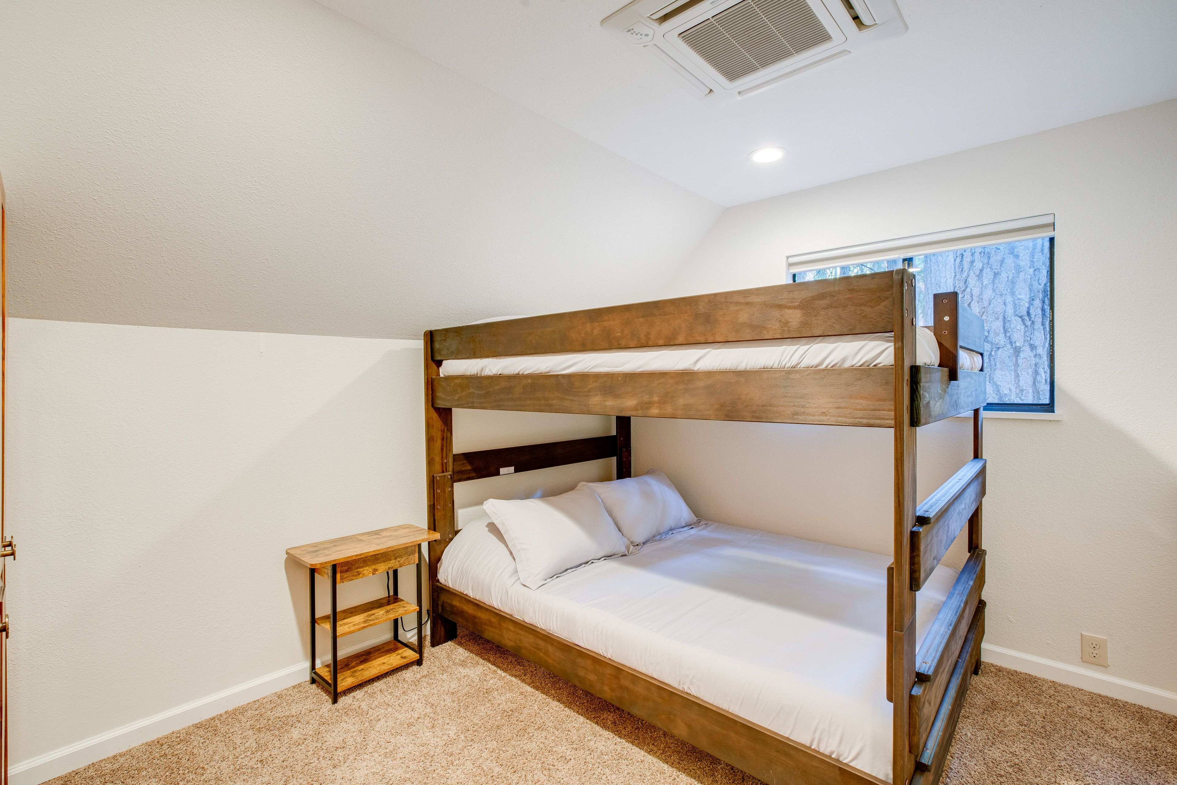 Bedroom 4 | Queen Bunk Bed | 2nd Floor