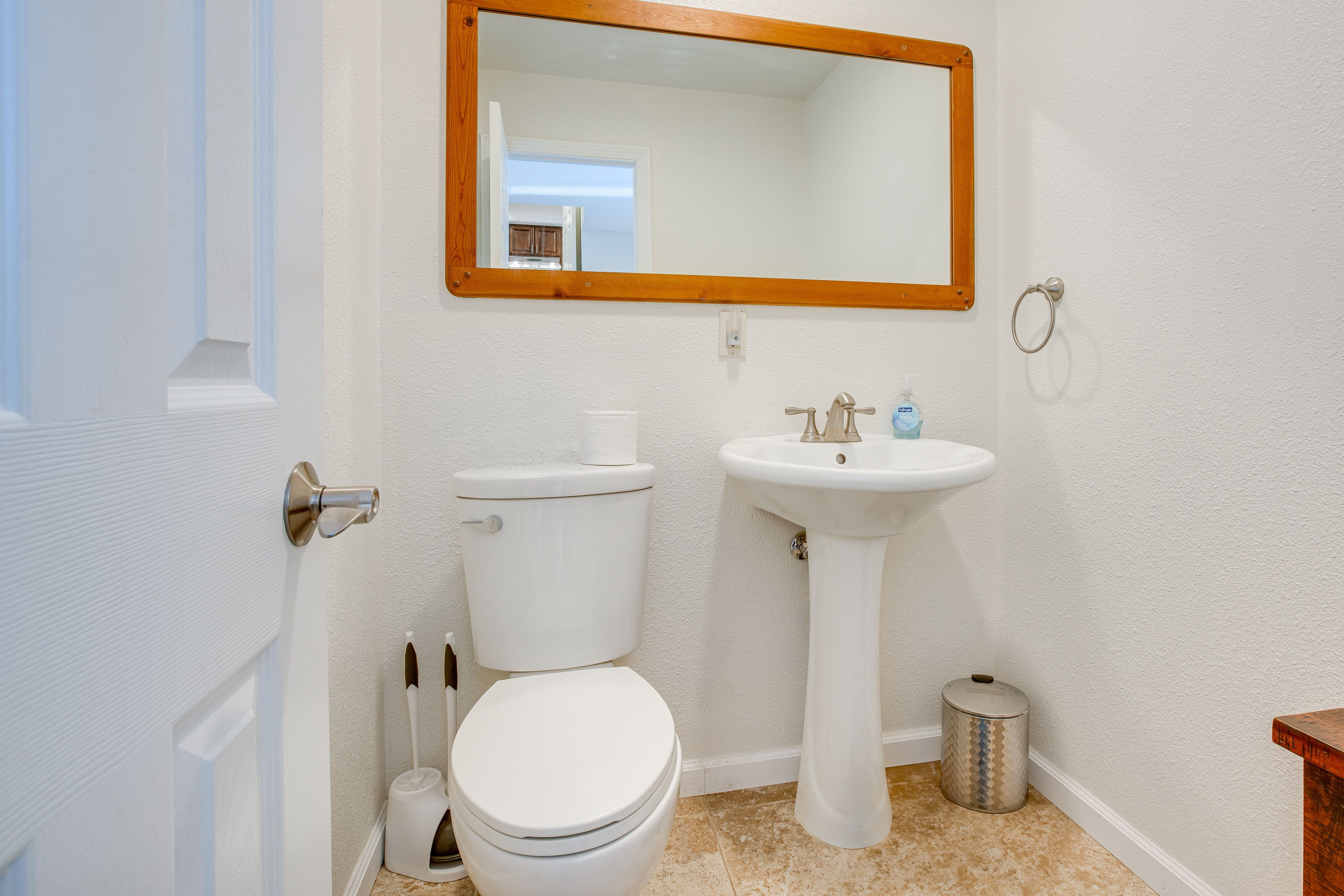Half Bathroom | 1st Floor | Complimentary Toiletries