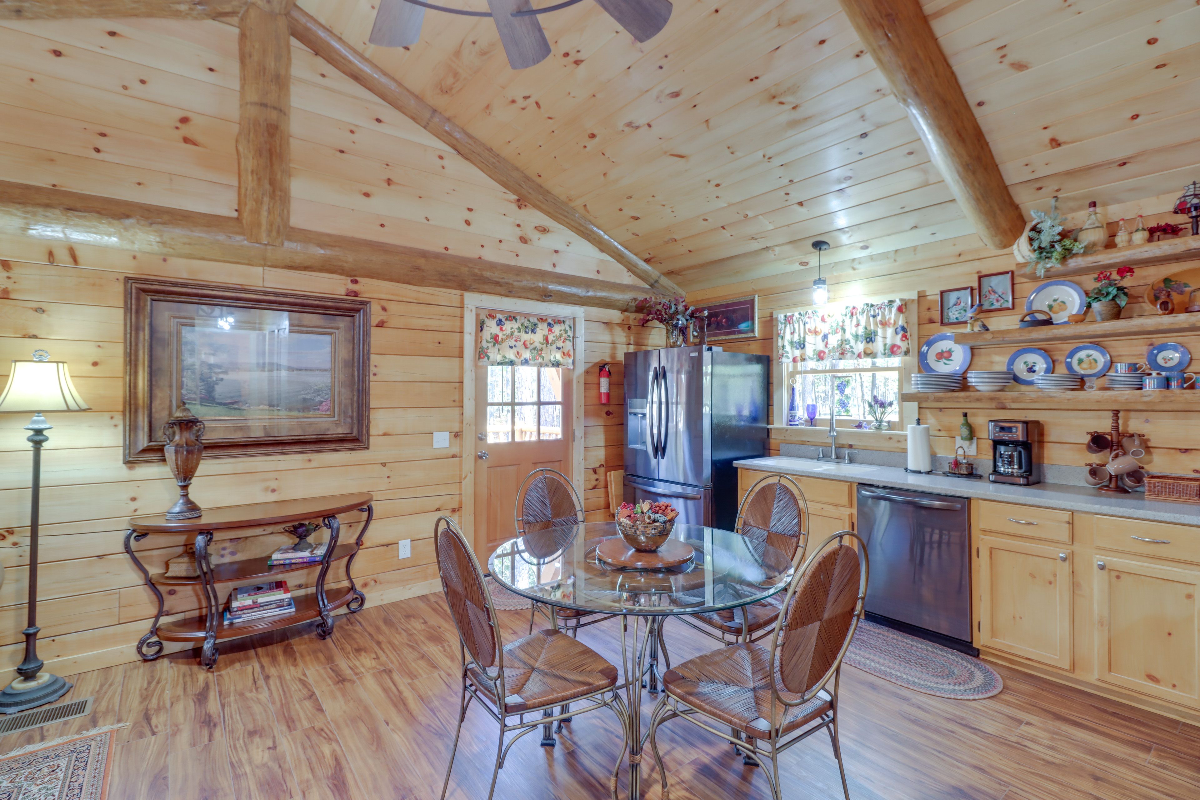 Kitchen | Coffee Maker | Dishwasher | Dishware & Flatware | Toaster