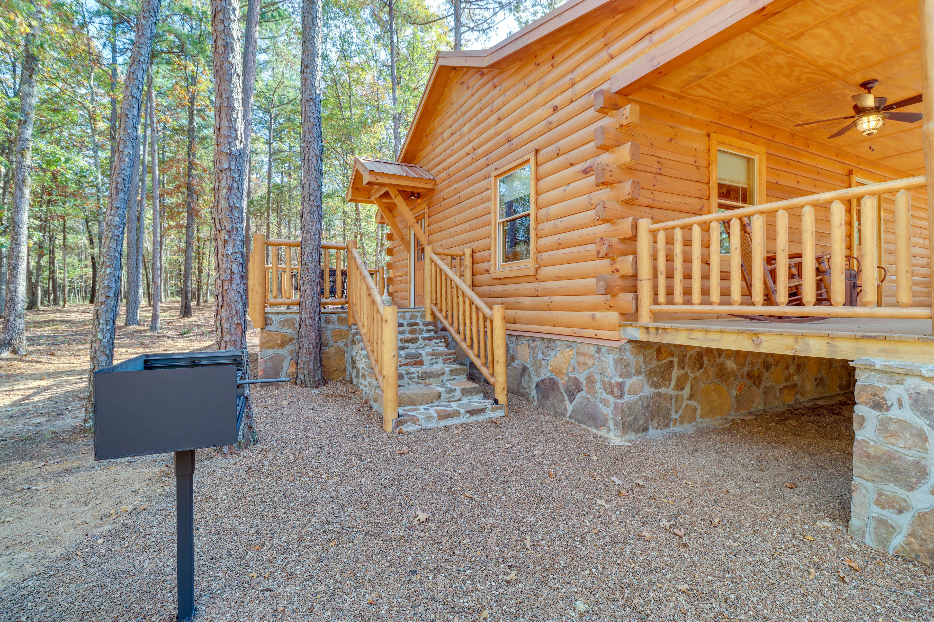 Cabin Exterior | Charcoal Grill