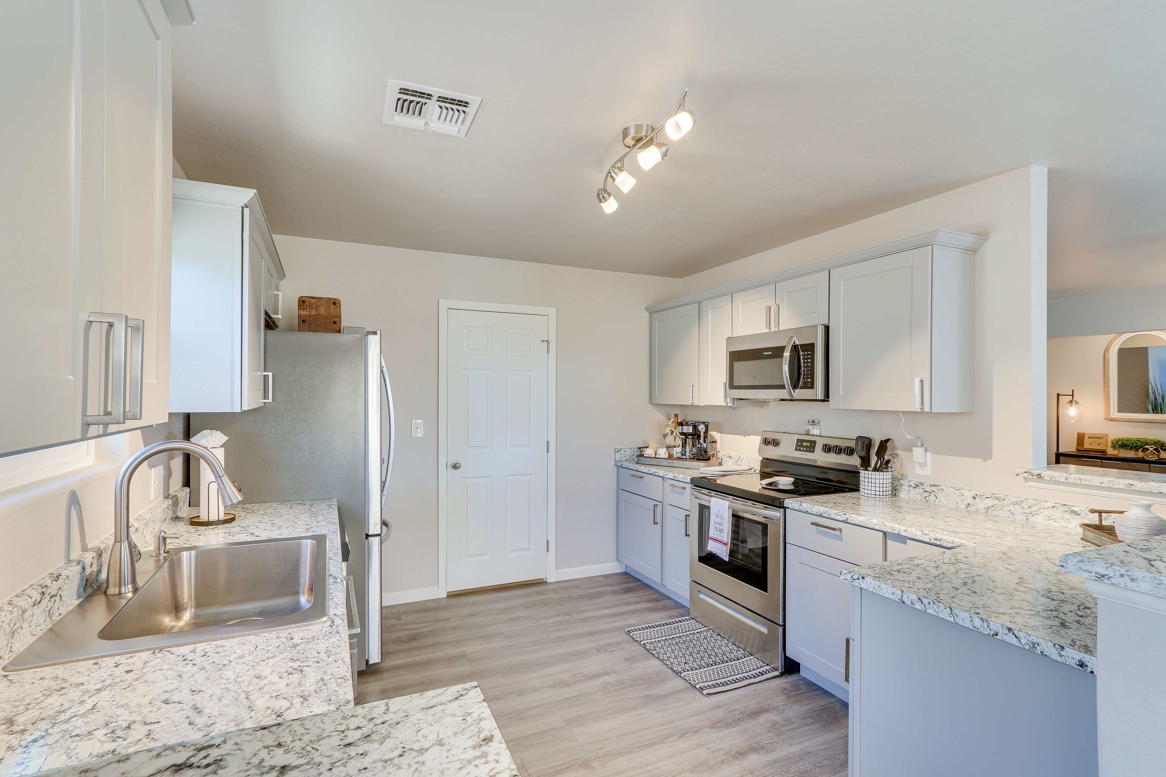 Kitchen | Cooking Basics | Coffee Maker | Paper Towels/Trash Bags Provided