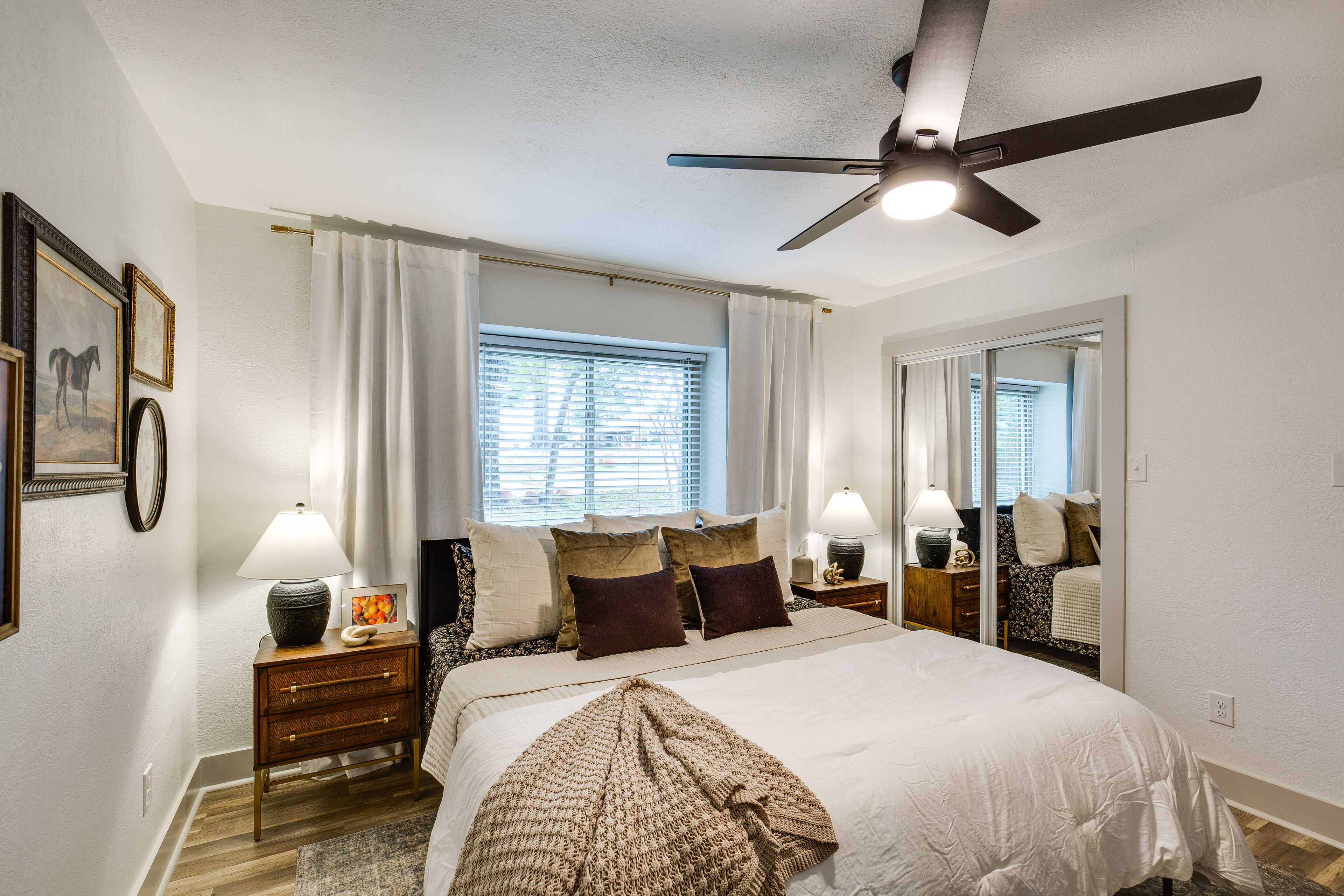 Bedroom 3 | King Bed | Twin Bunk Bed