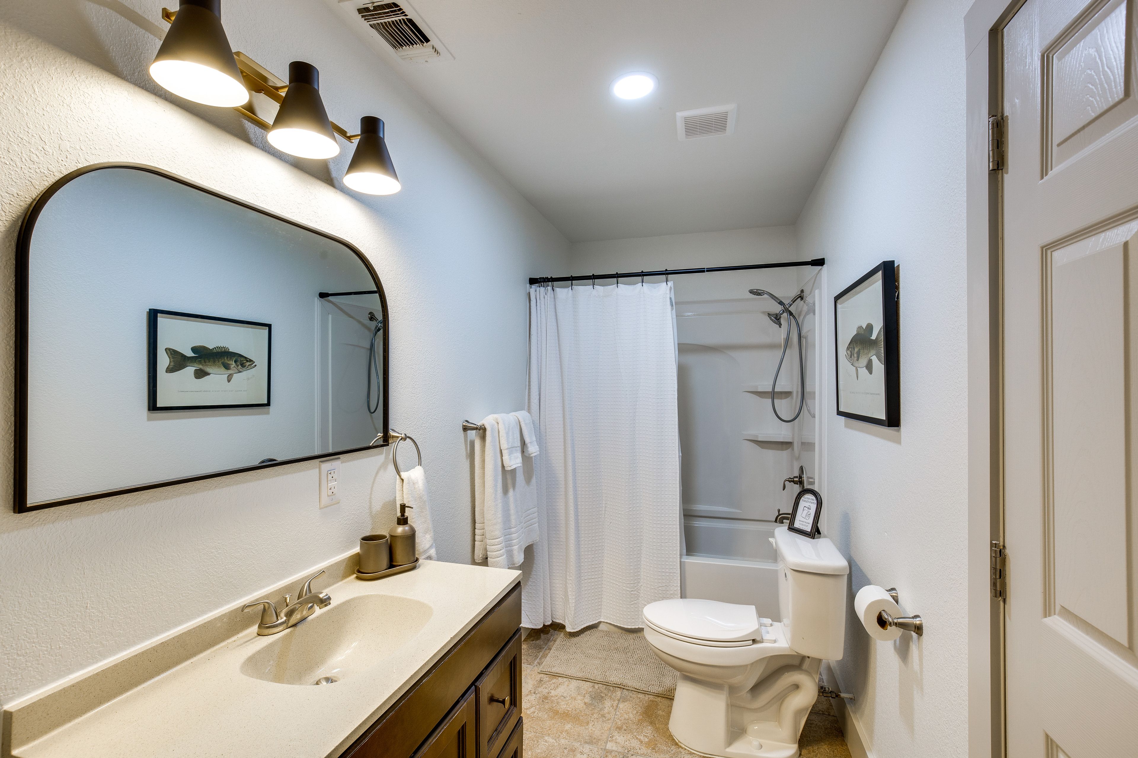 Full Bathroom