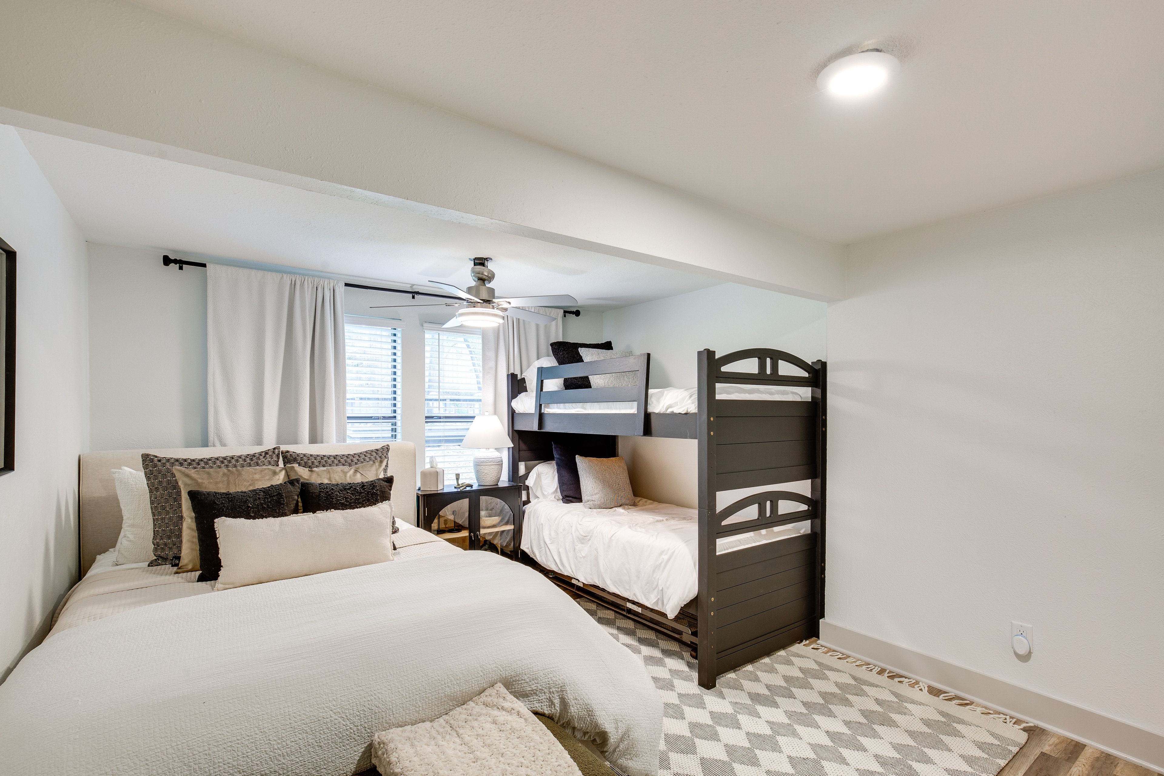 Bedroom 4 | Queen Bed | Twin Bunk Bed
