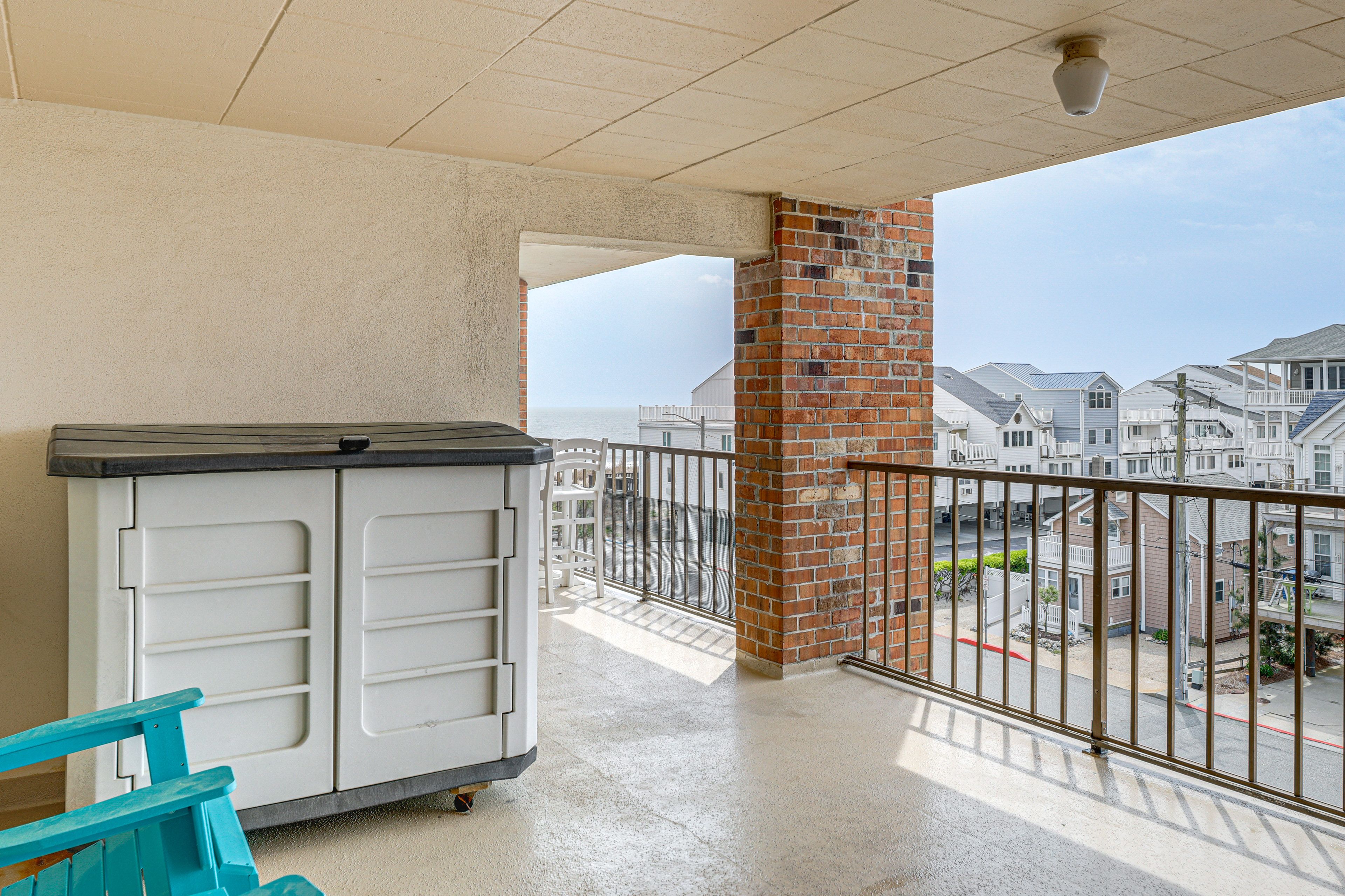 Covered Patio | Beach Views