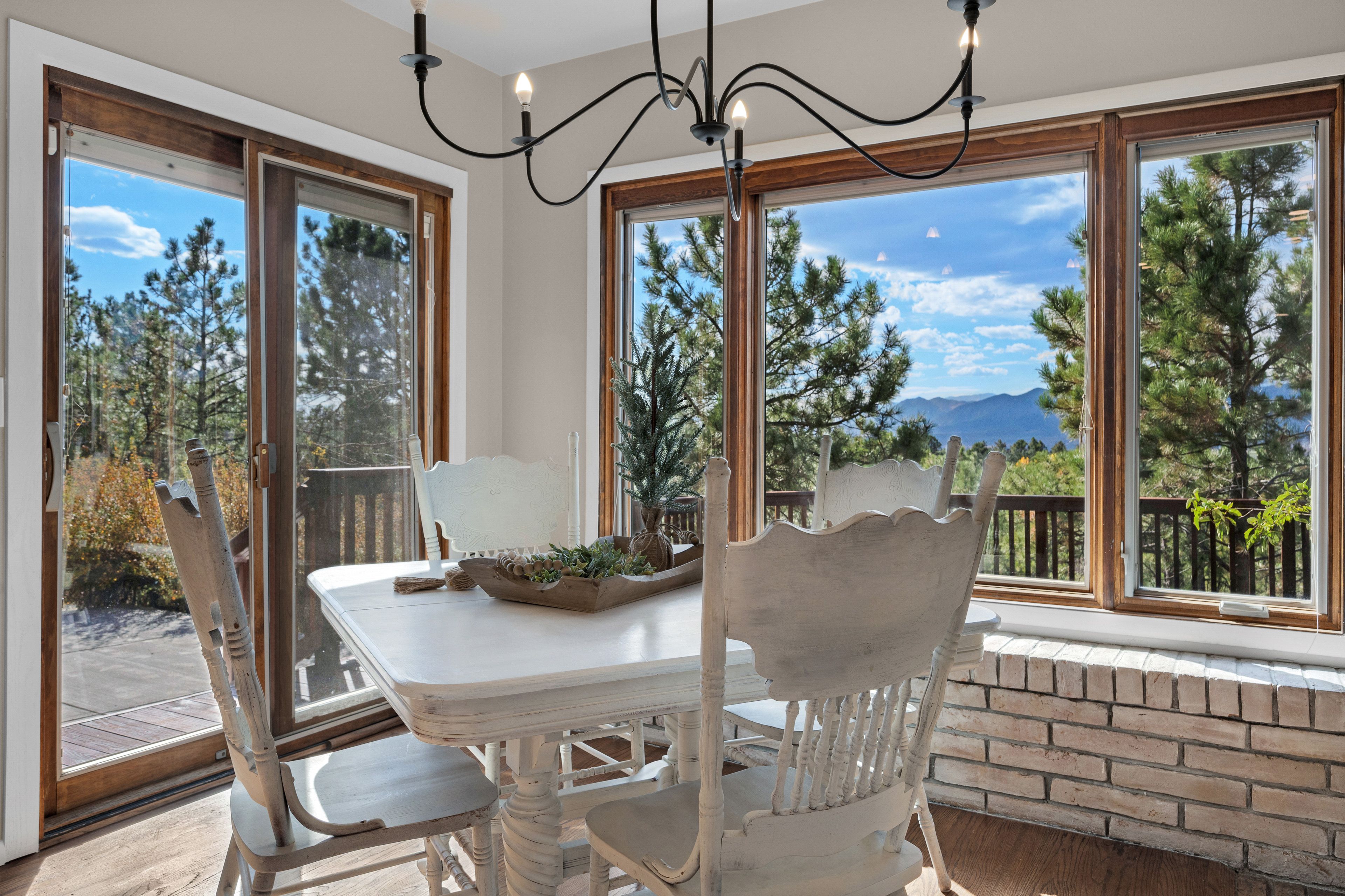 Breakfast Nook