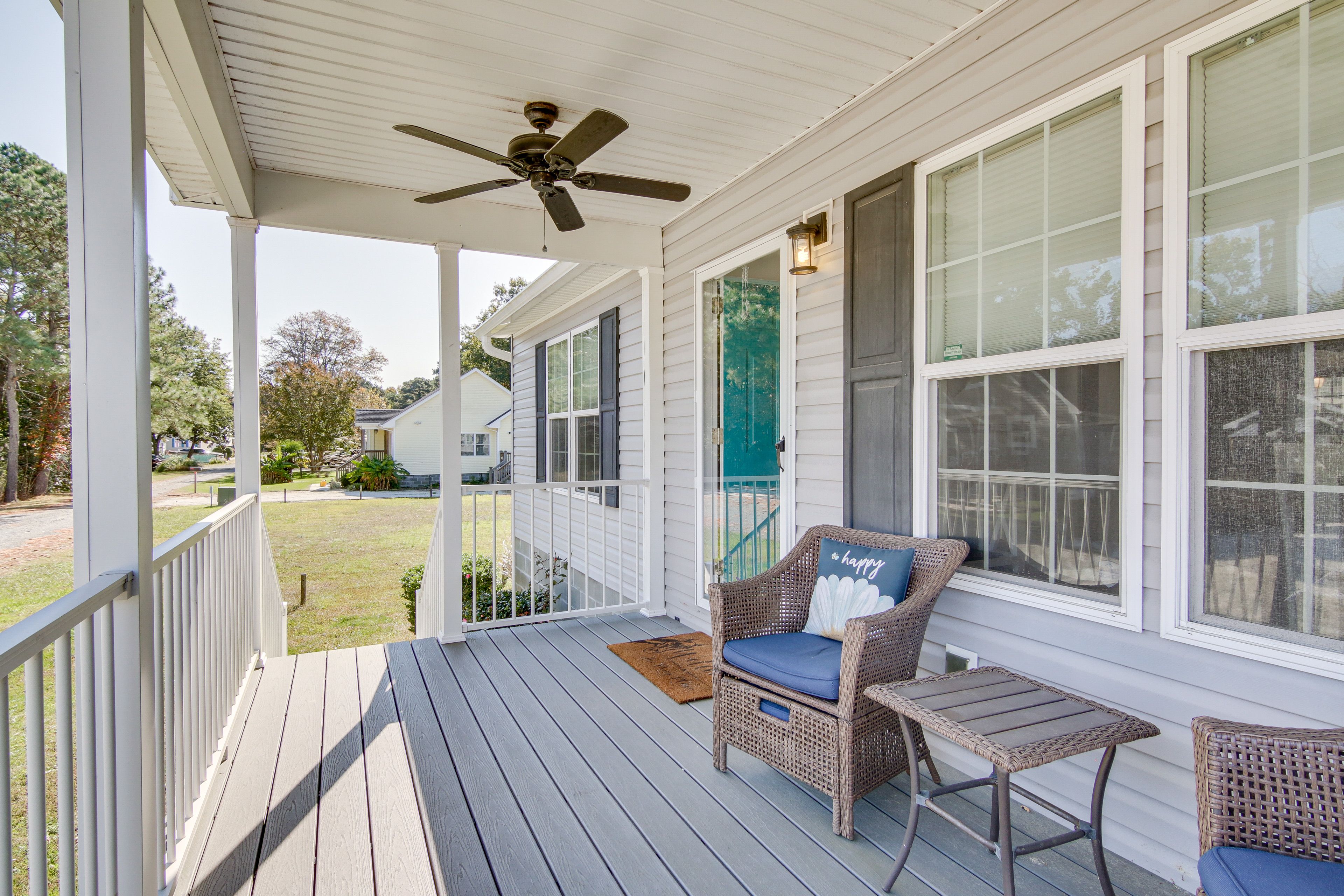 Front Porch | Outdoor Seating