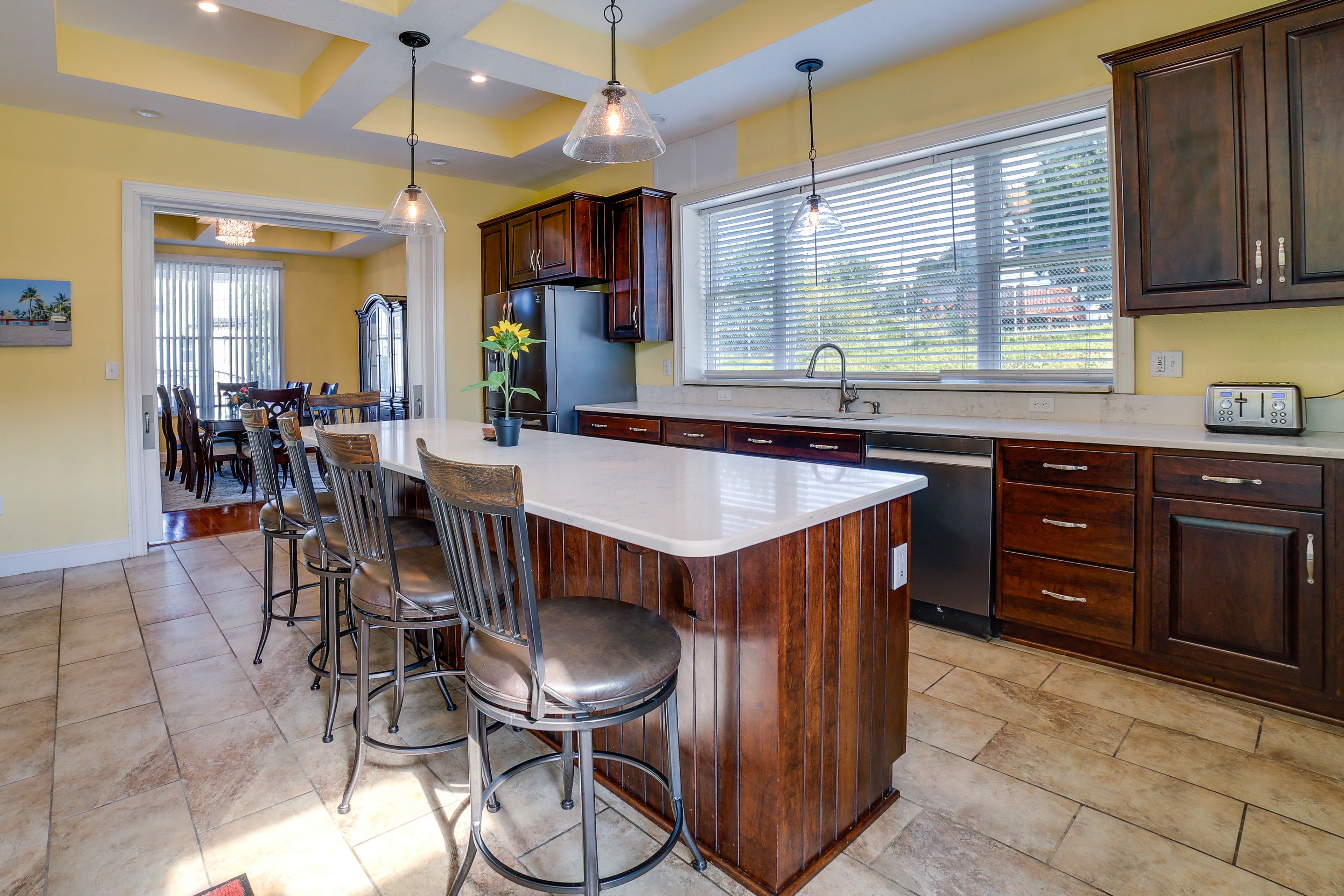 Kitchen | Stove | Oven | Microwave | Dishwasher