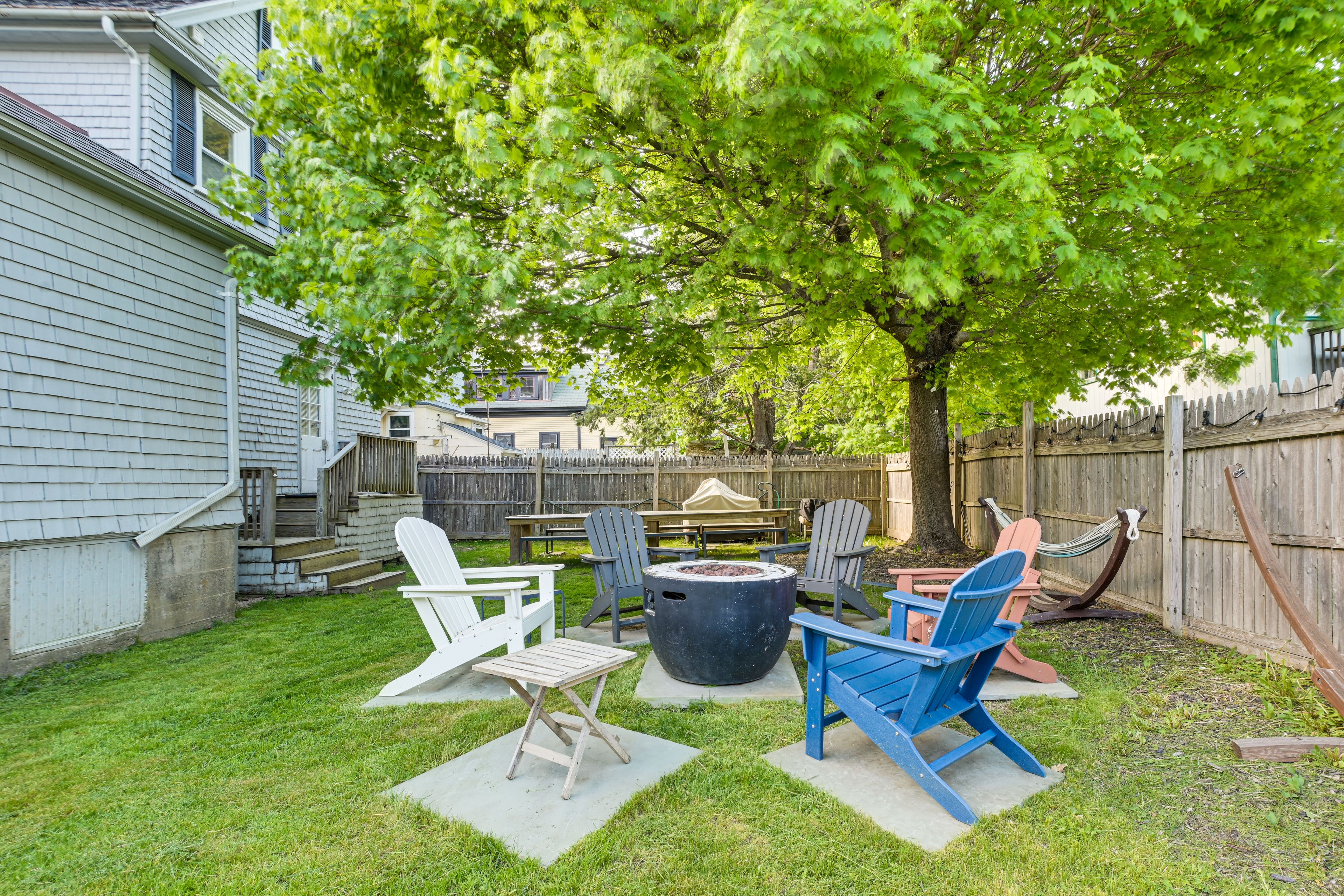 Exterior | Private Yard | Fire Pit | Outdoor Dining | Gas Grill