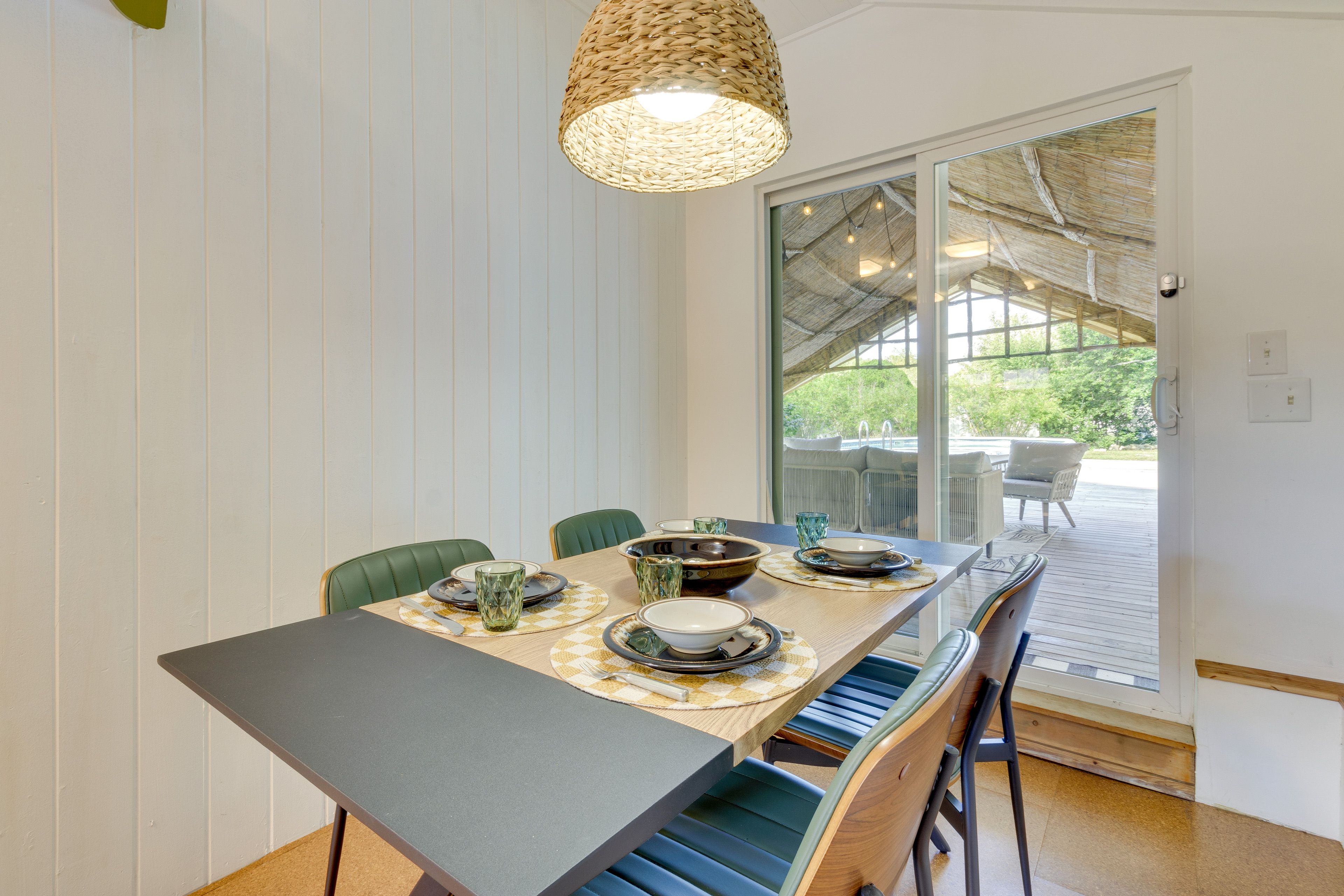 Dining Room | Dishware & Flatware Provided