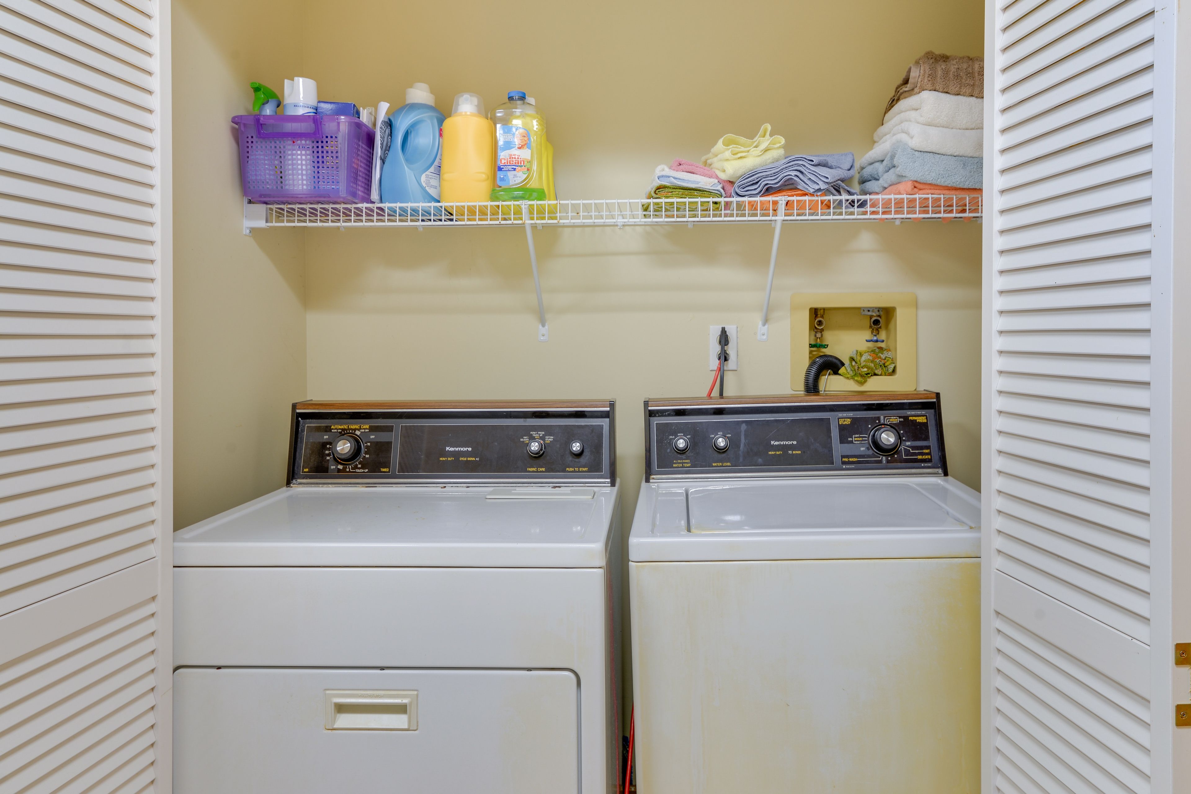 Laundry Area | Washer/Dryer | Hangers | Iron/Board | Trash Bags/Paper Towels