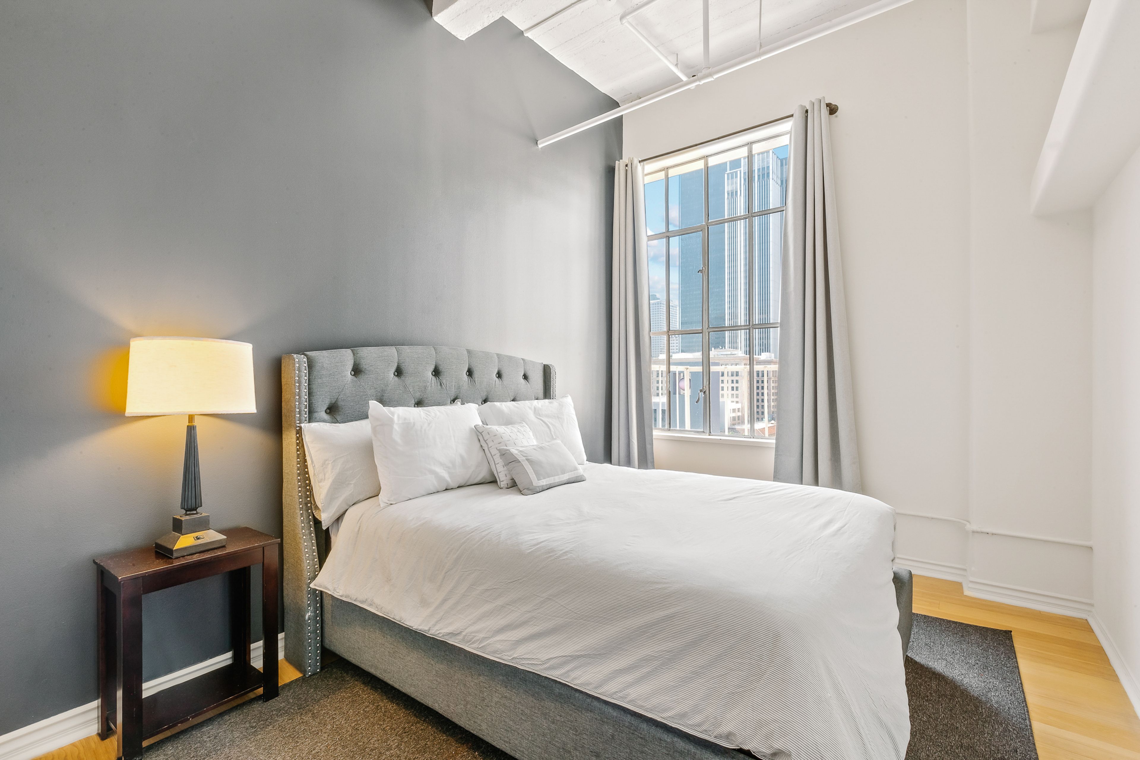 Bedroom 2 | Queen Bed