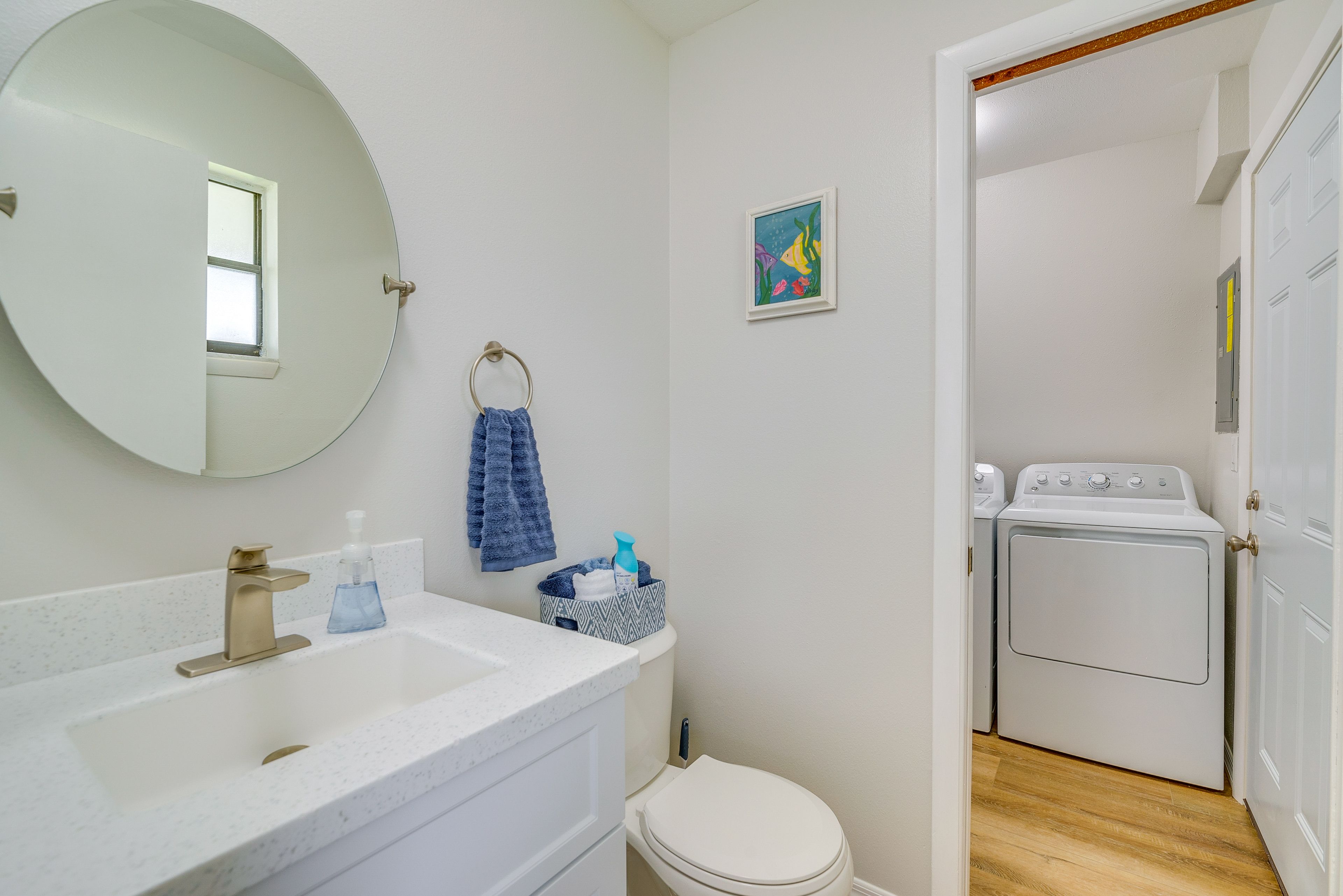 Half Bathroom | Washer & Dryer
