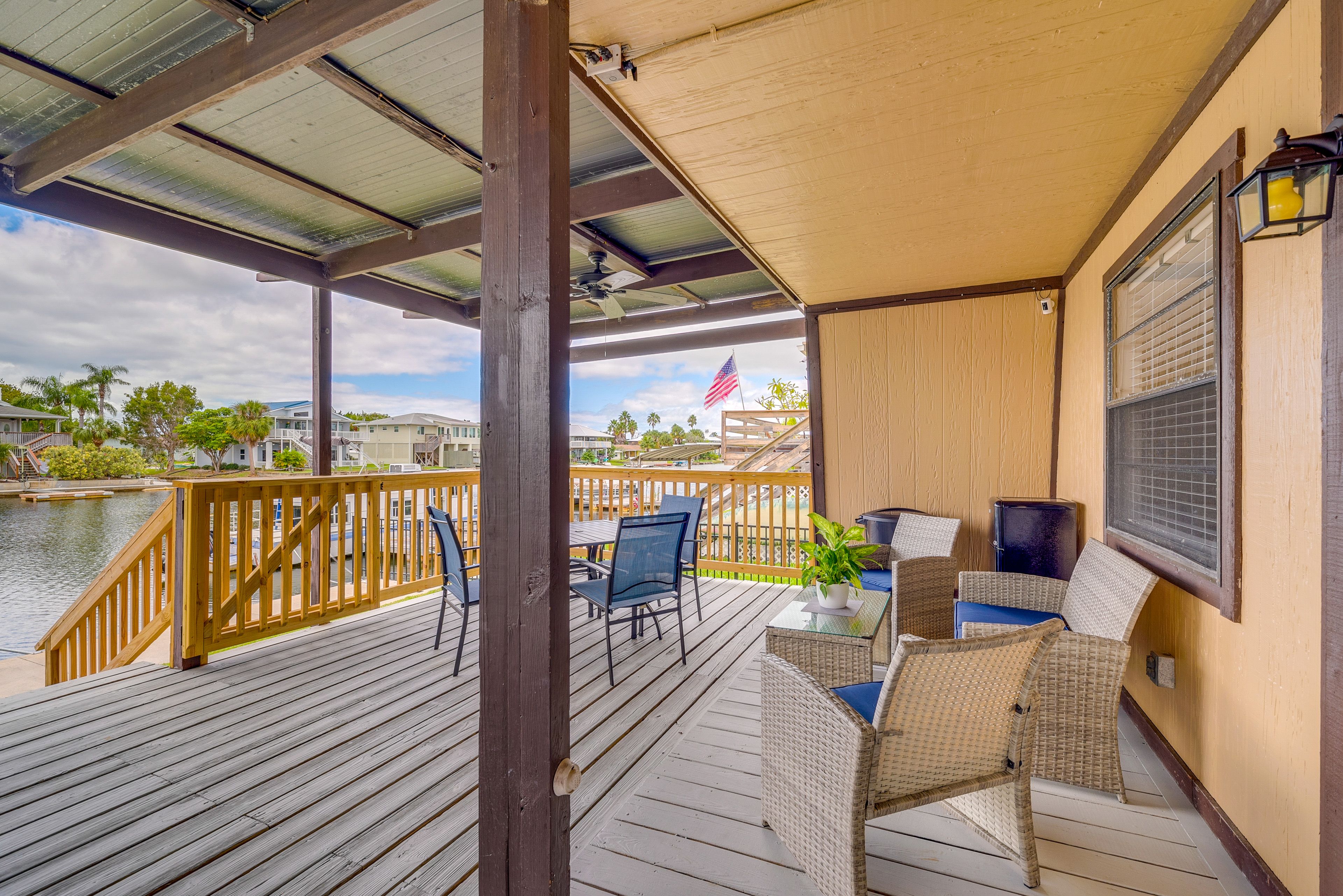 Deck | Gas Grill