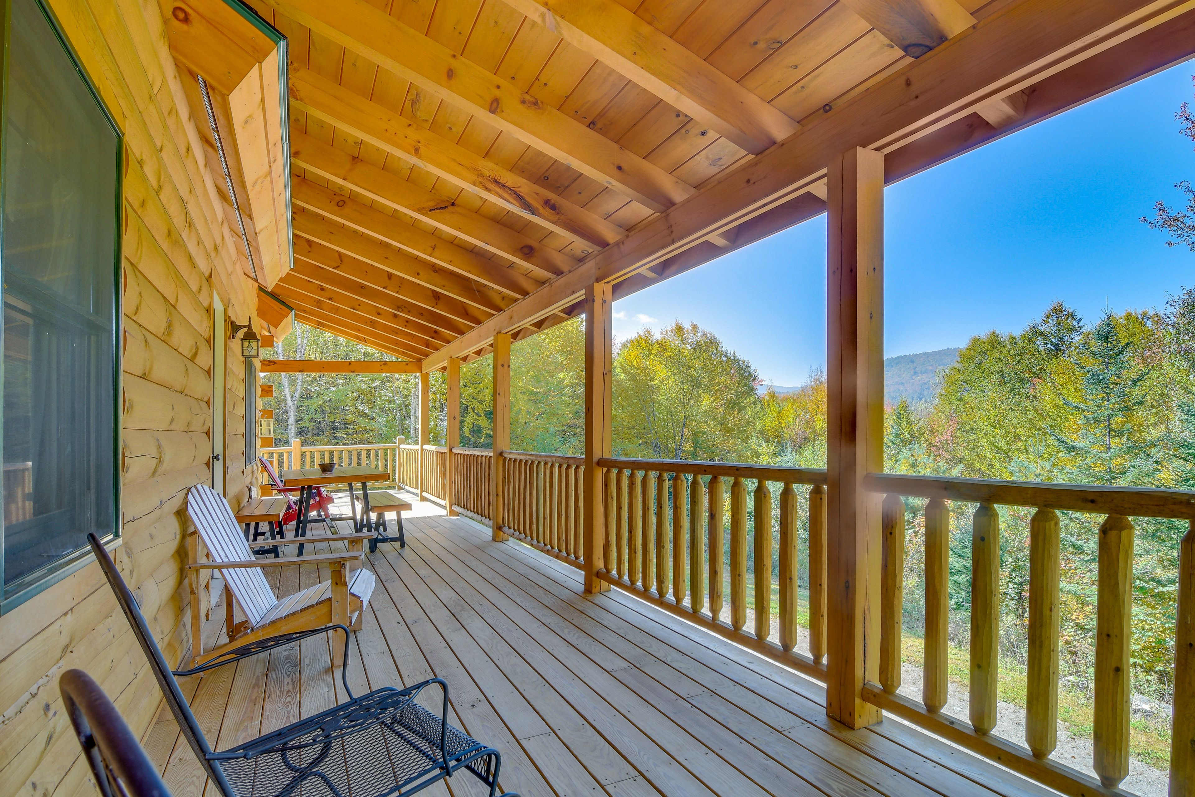 Wraparound Deck | Mountain View | Picnic Table