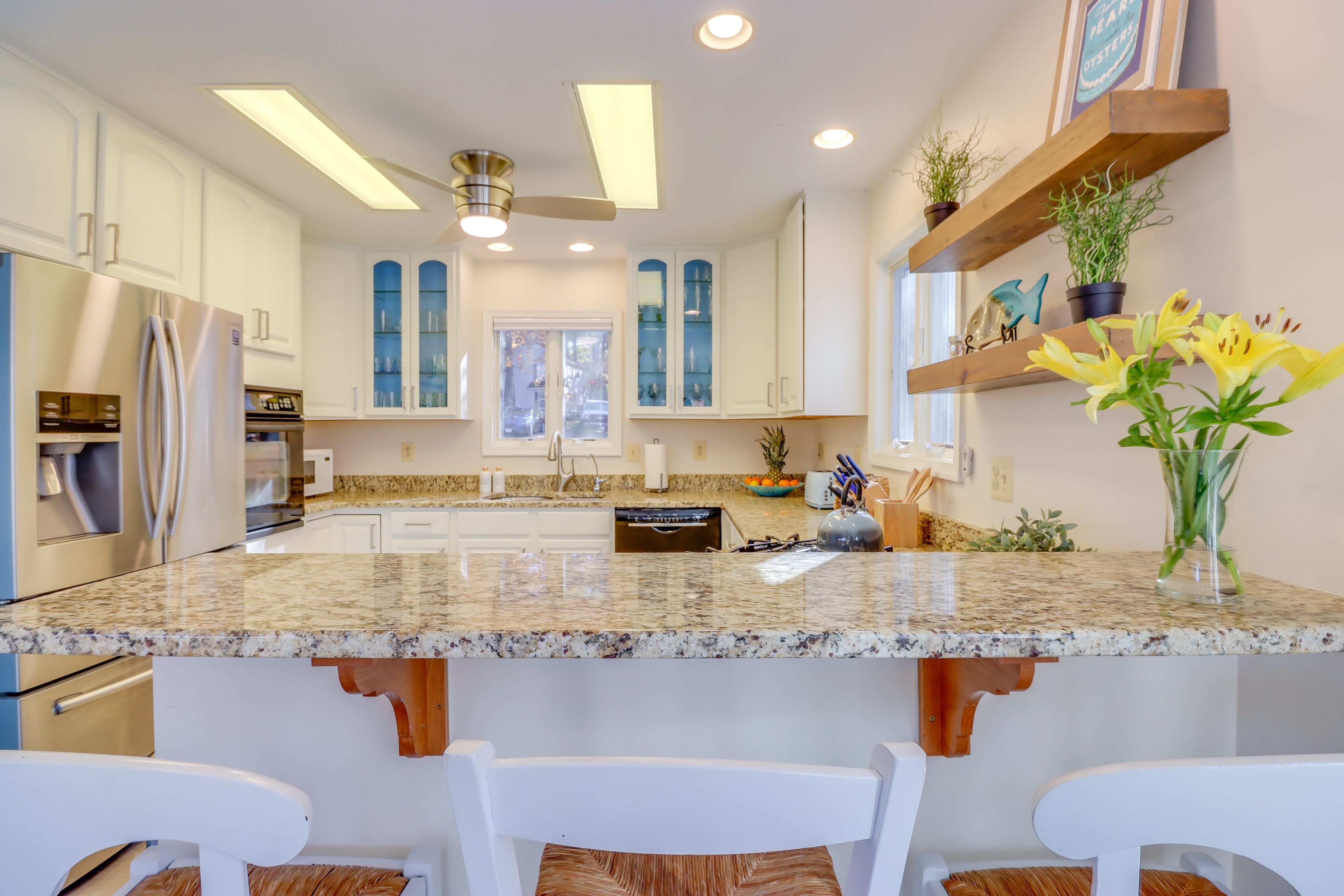 Kitchen | Equipped w/ Cooking Essentials