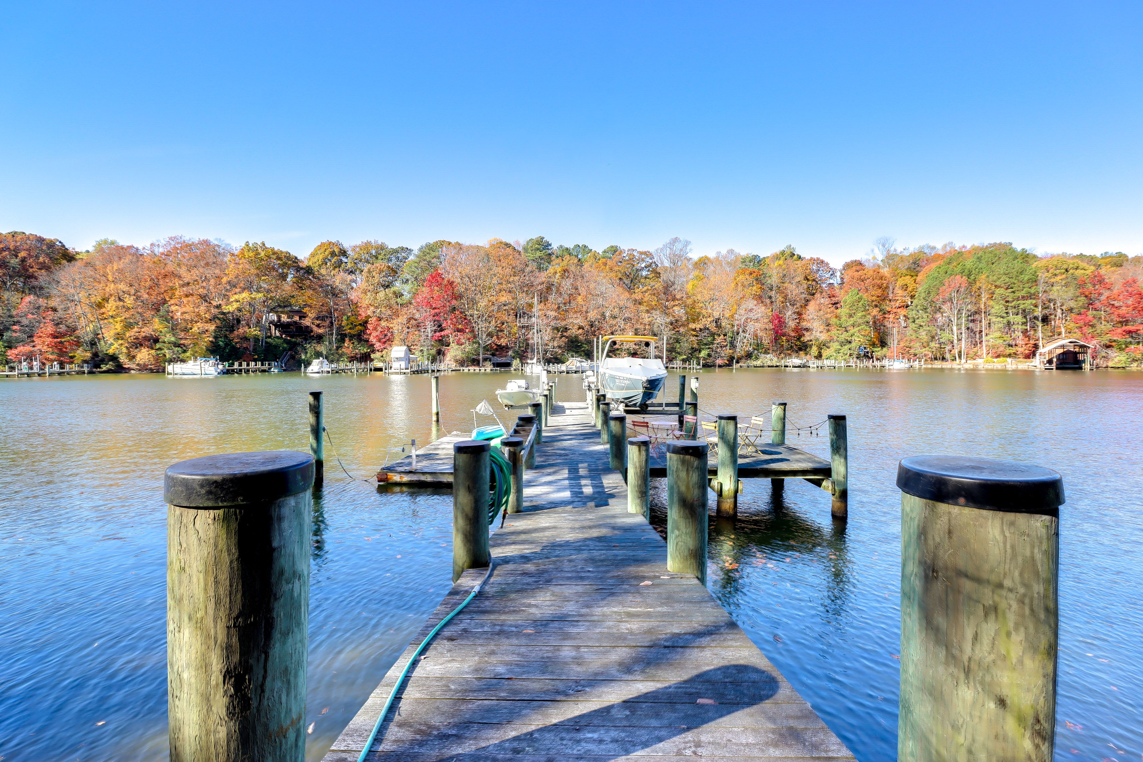 Dock & Deep-Water Boat Slip