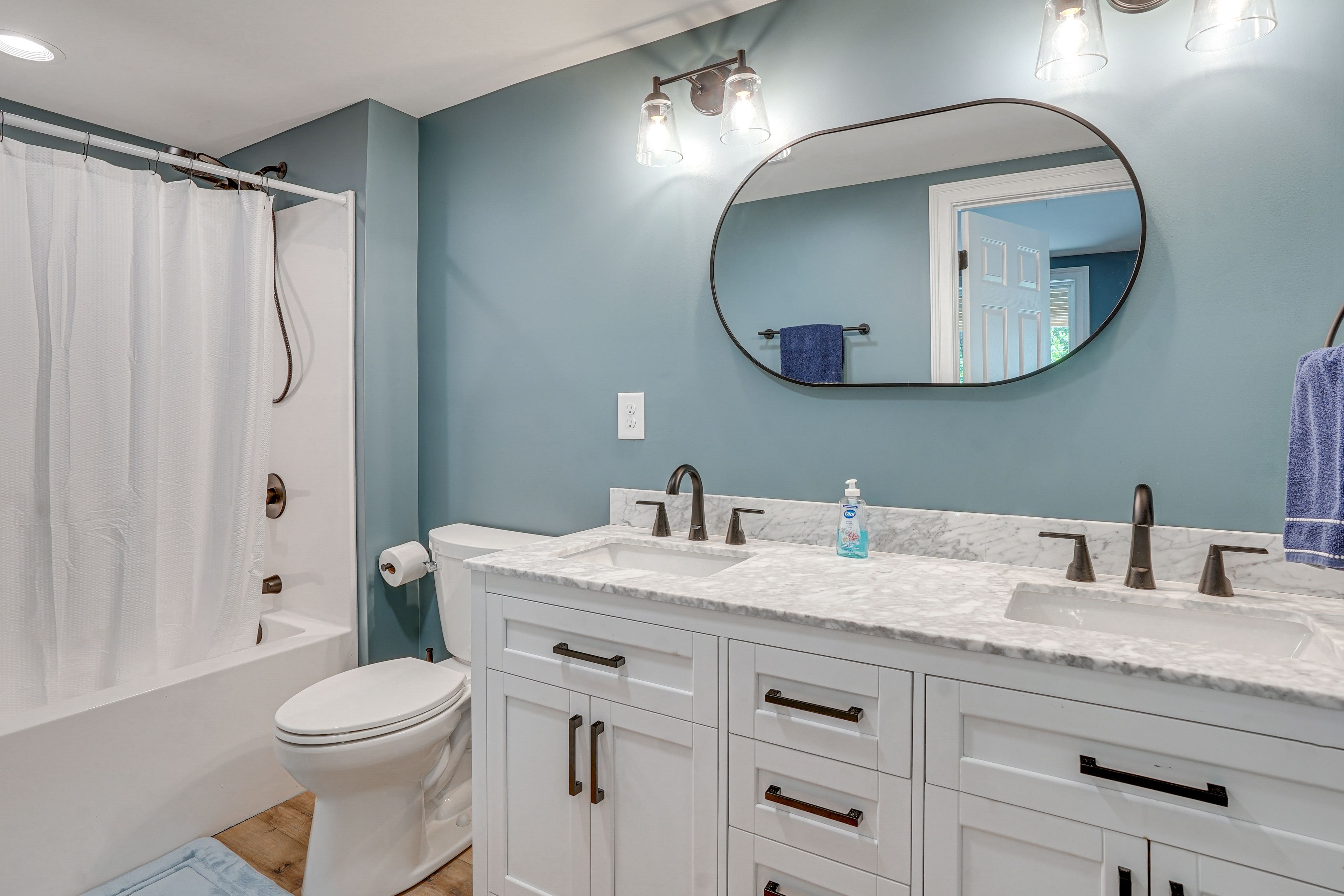 Full Bathroom | Basement