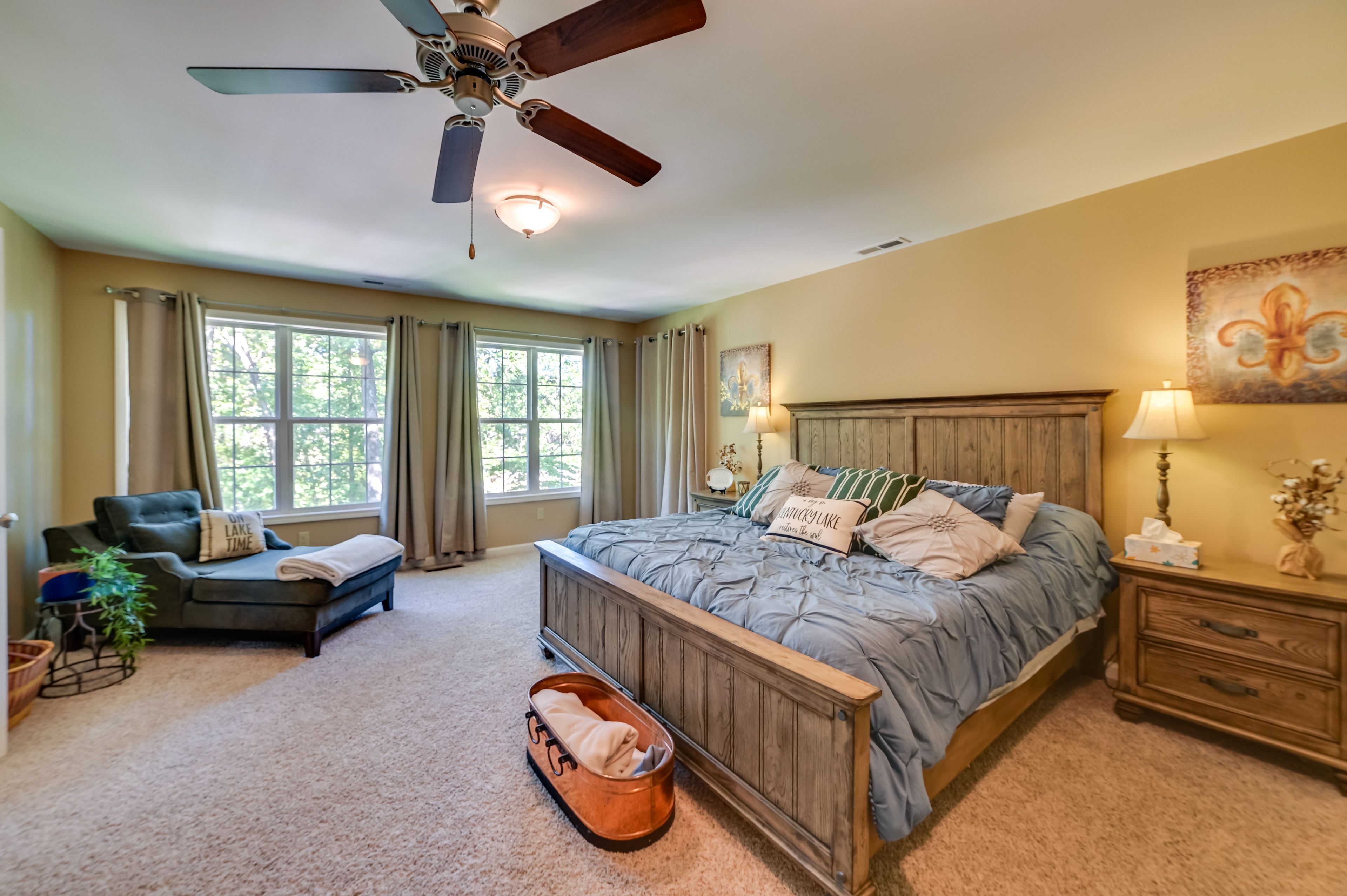 Bedroom 1 | King Bed